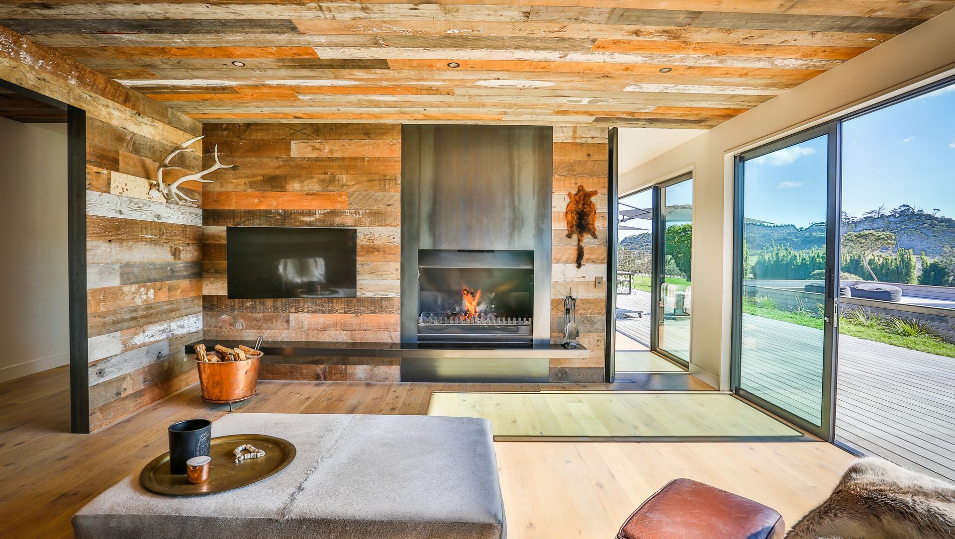 Modern Living Meets Rustic Styling banner