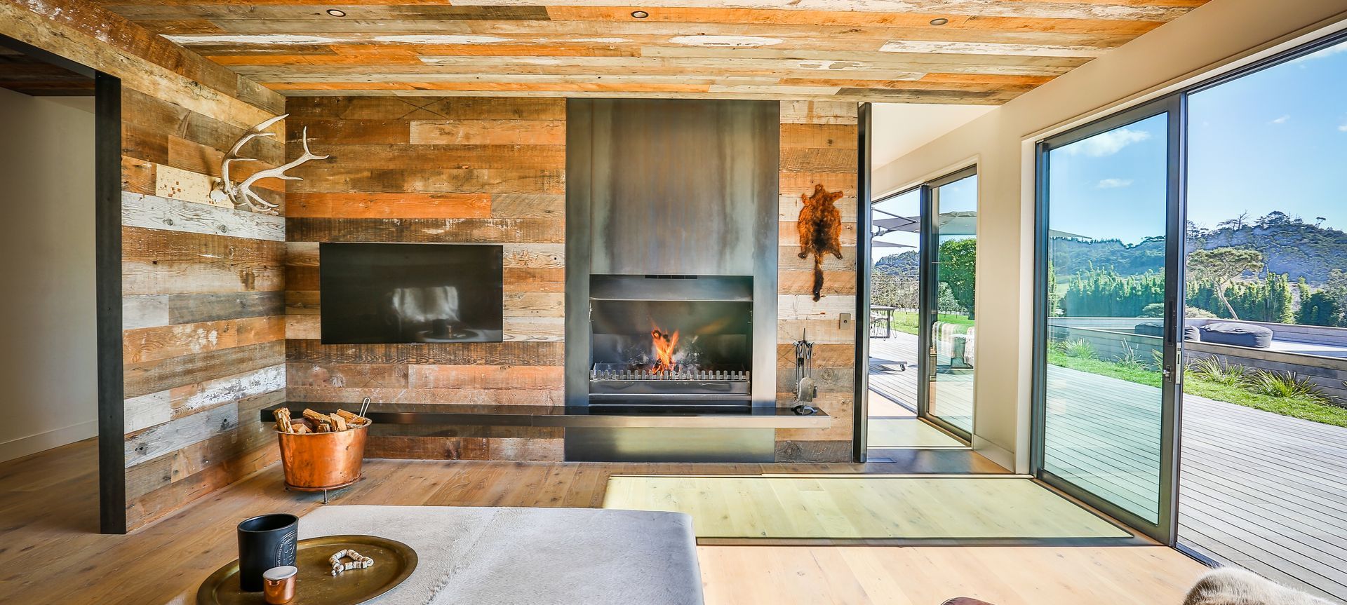 Modern Living Meets Rustic Styling banner