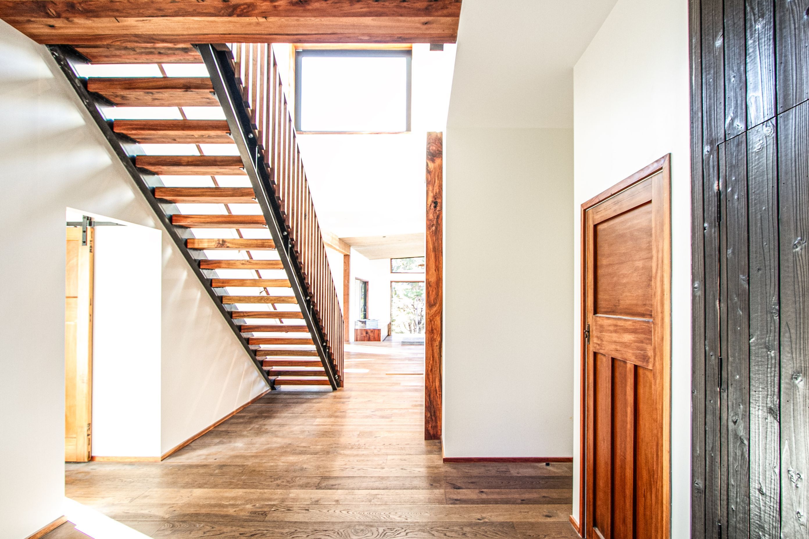 Foyer-CB2000.jpg
