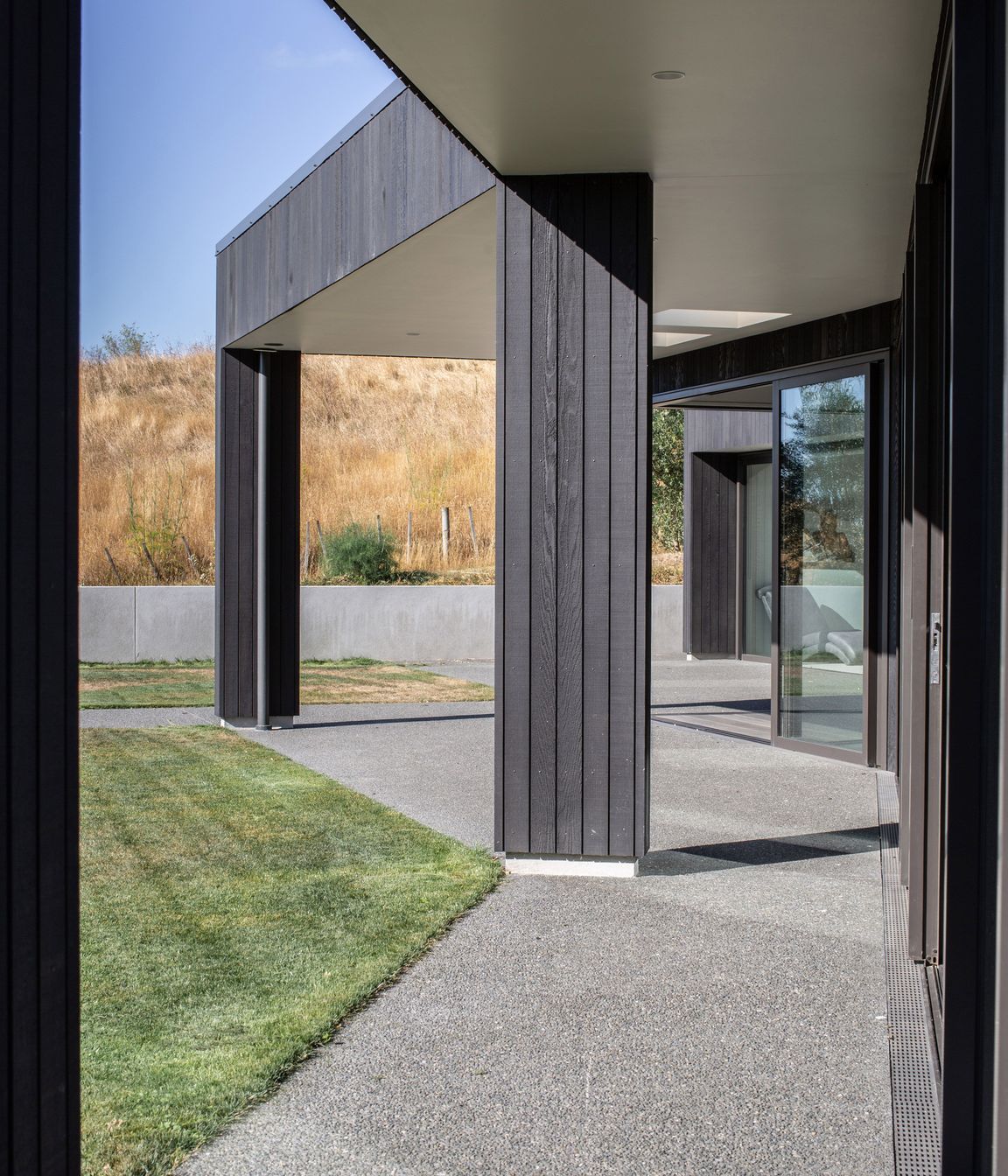 Black Barn J &amp; D House