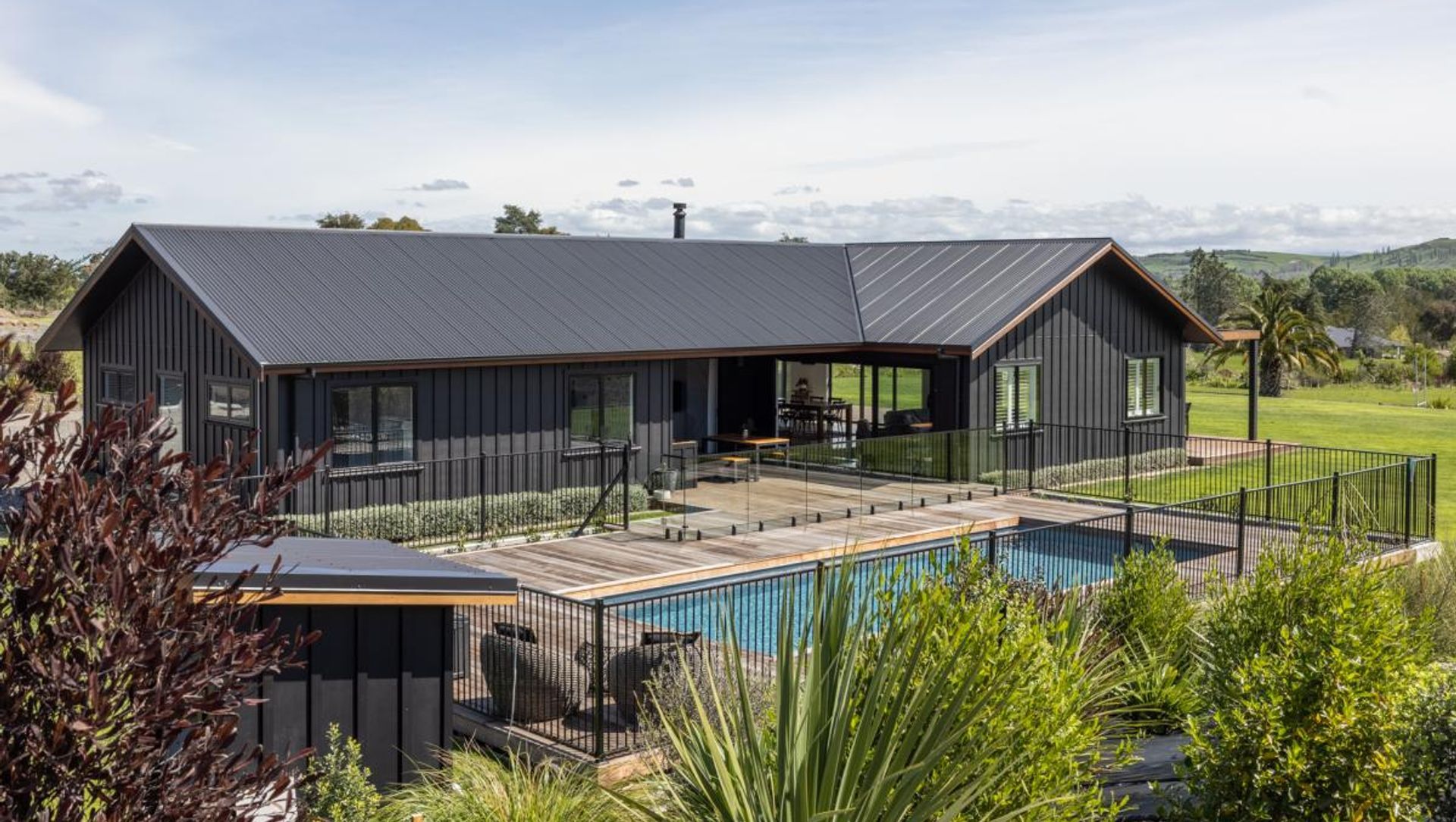 Bring The Outside In banner