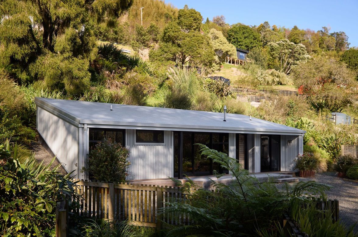 Te Puna Shed