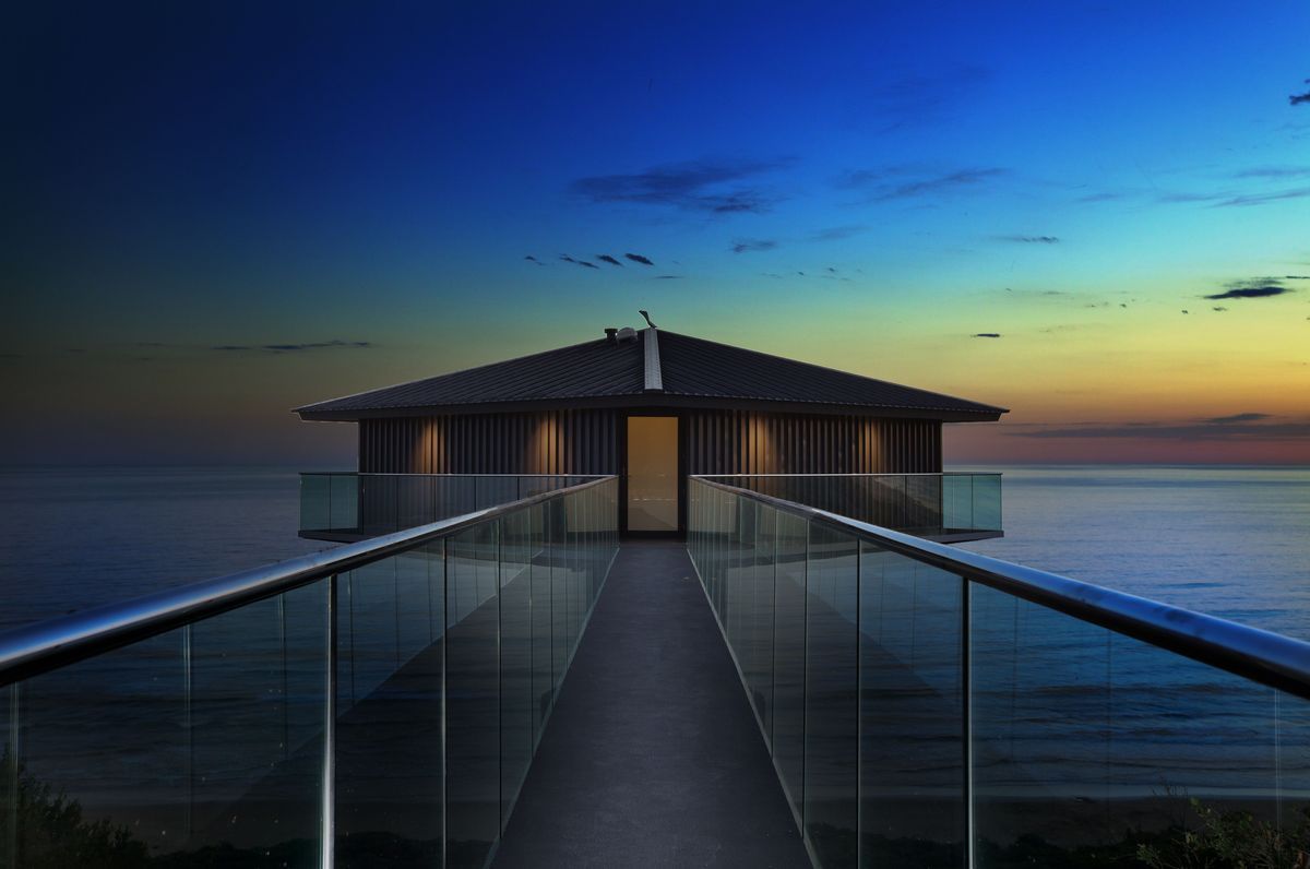Pole House