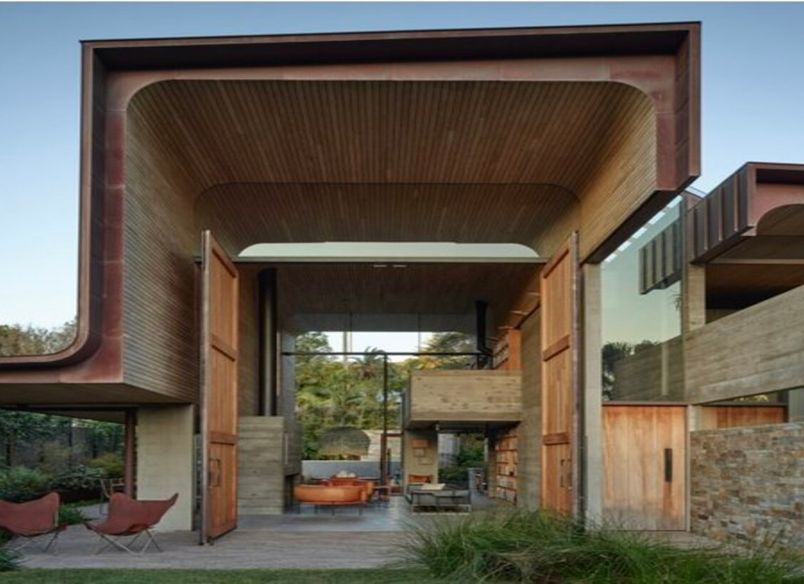 Backdune House