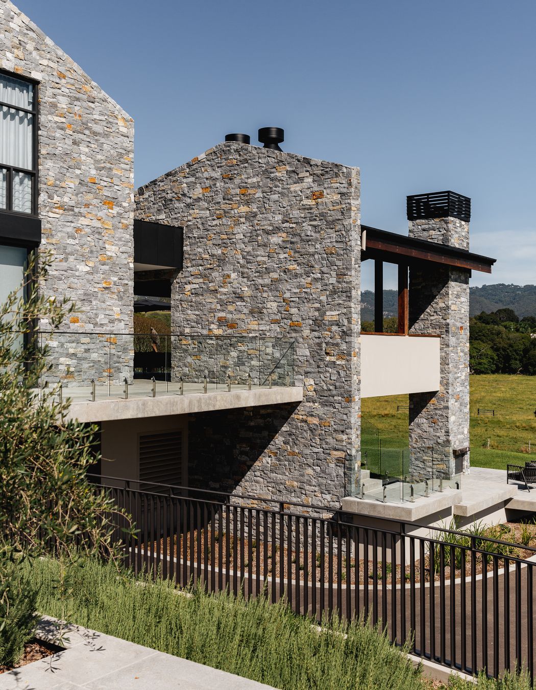 Mount View - Building Design