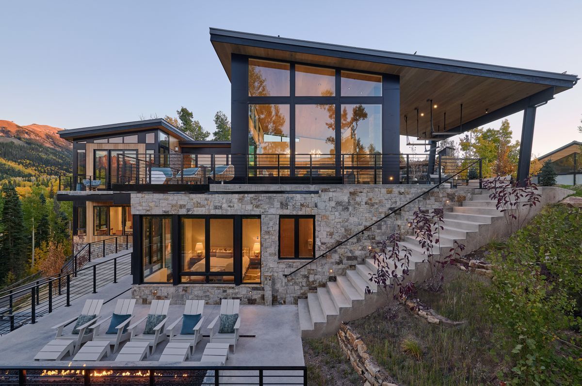 Cortina Drive Residence