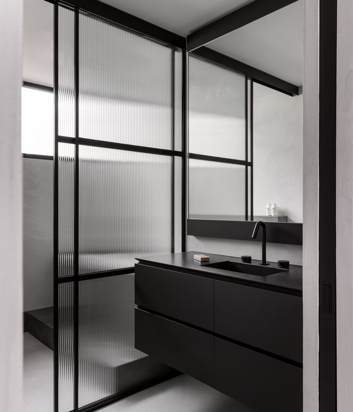 Kaye0230LR-v2.jpg