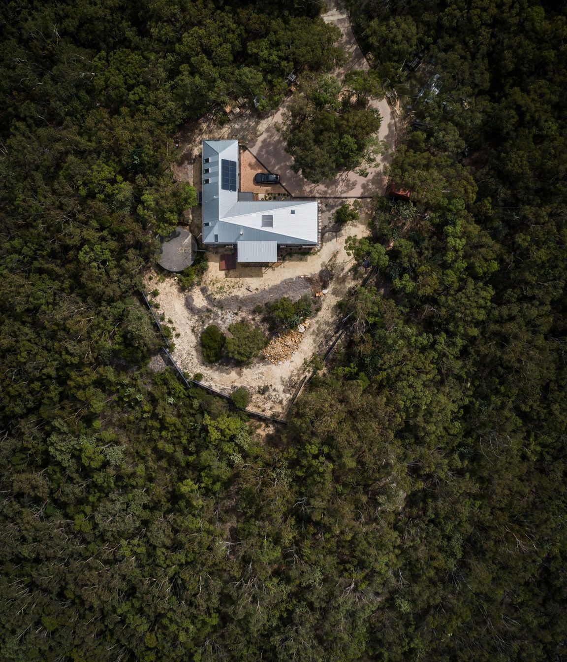 L-House