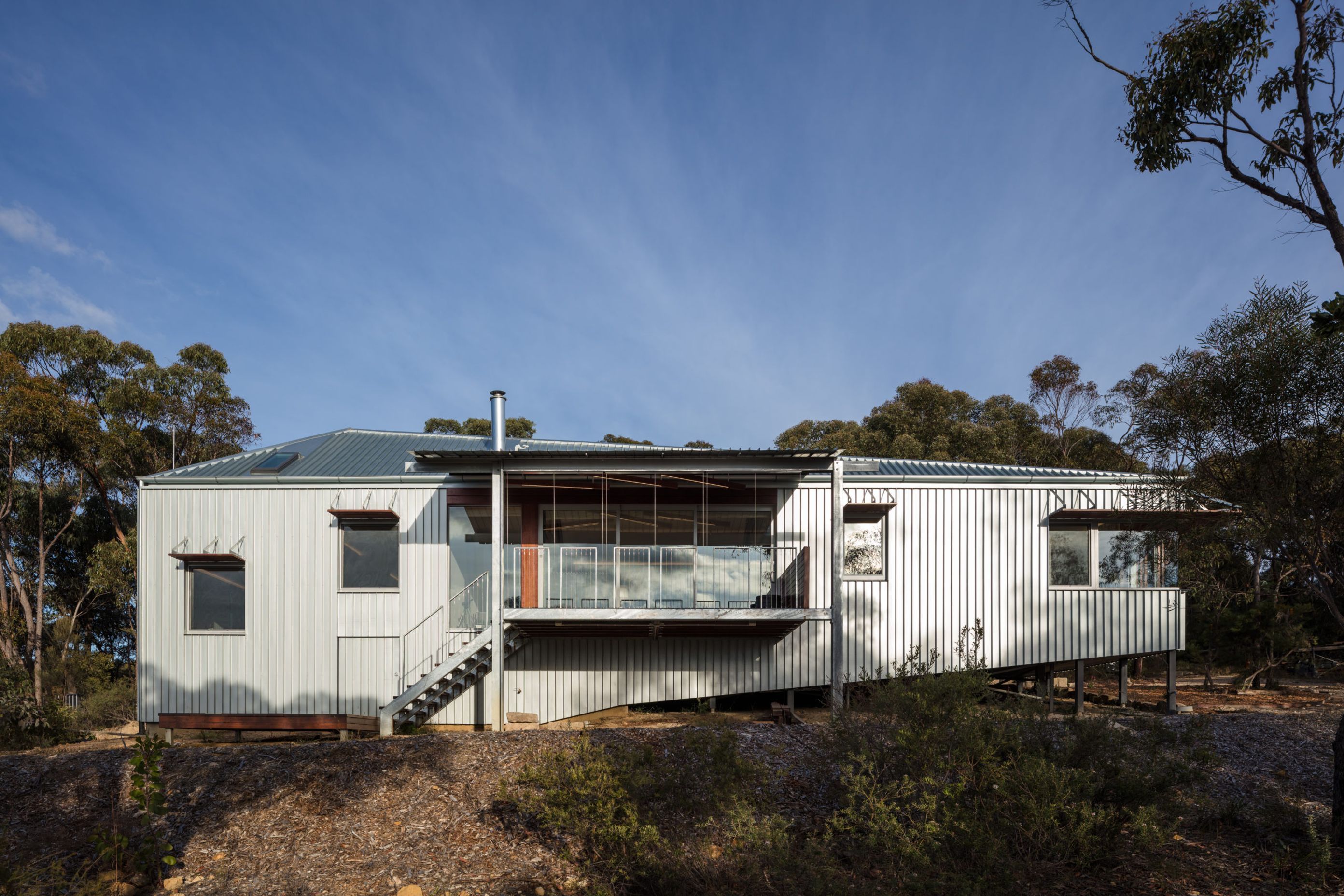 L-House