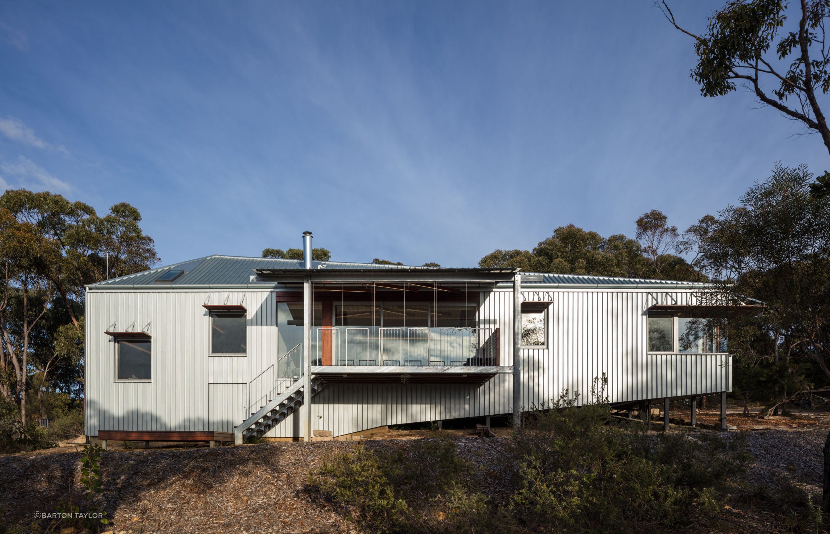 L-House