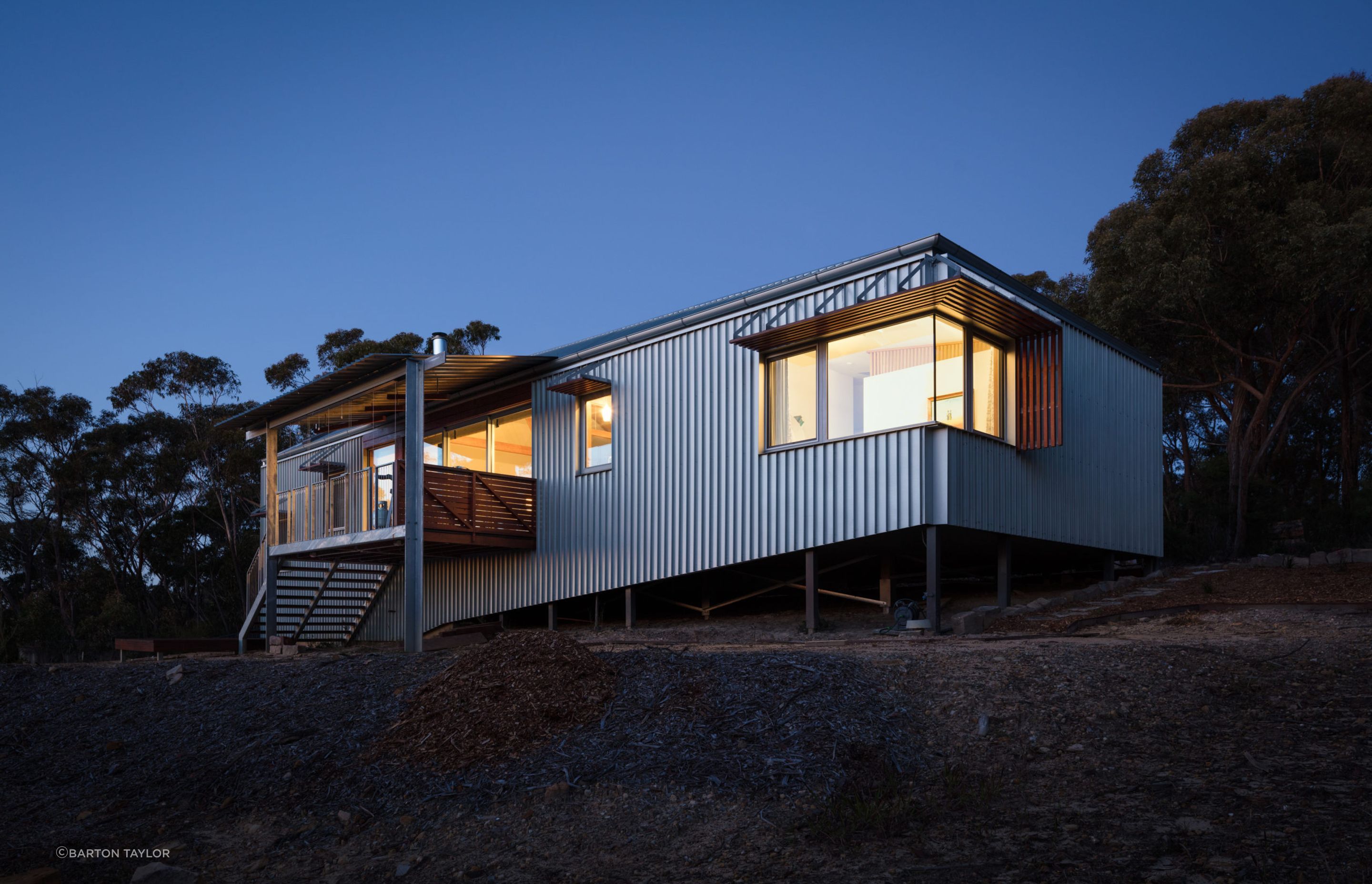 L-House