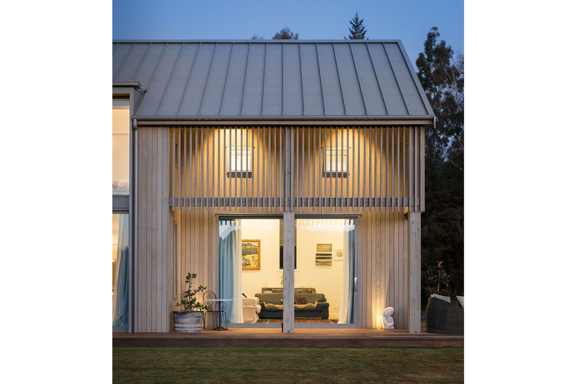 Mount Iron Barn, Wanaka