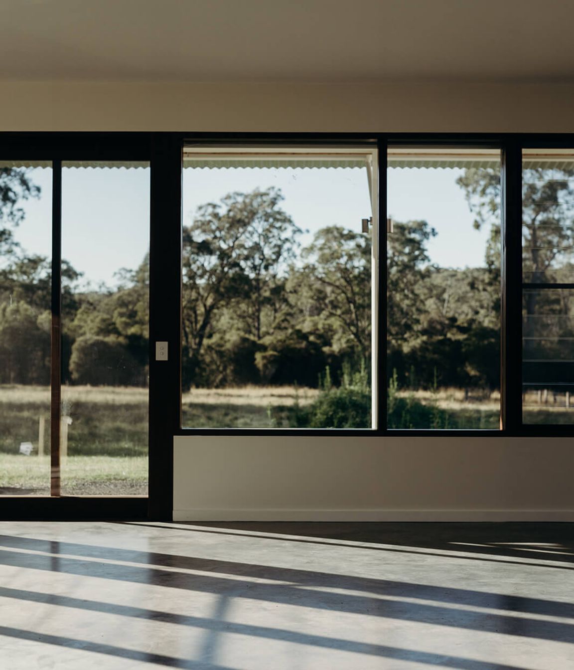 DOORALONG HOUSE
