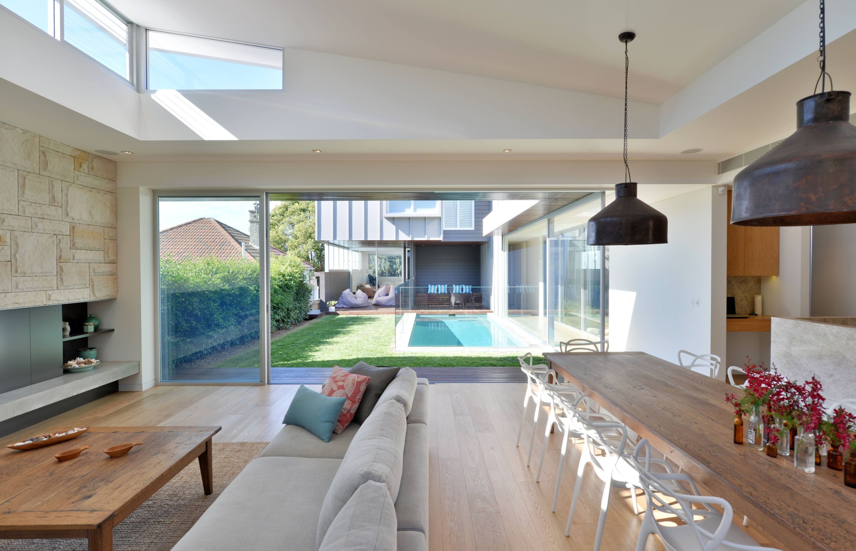 Carter St Bronte