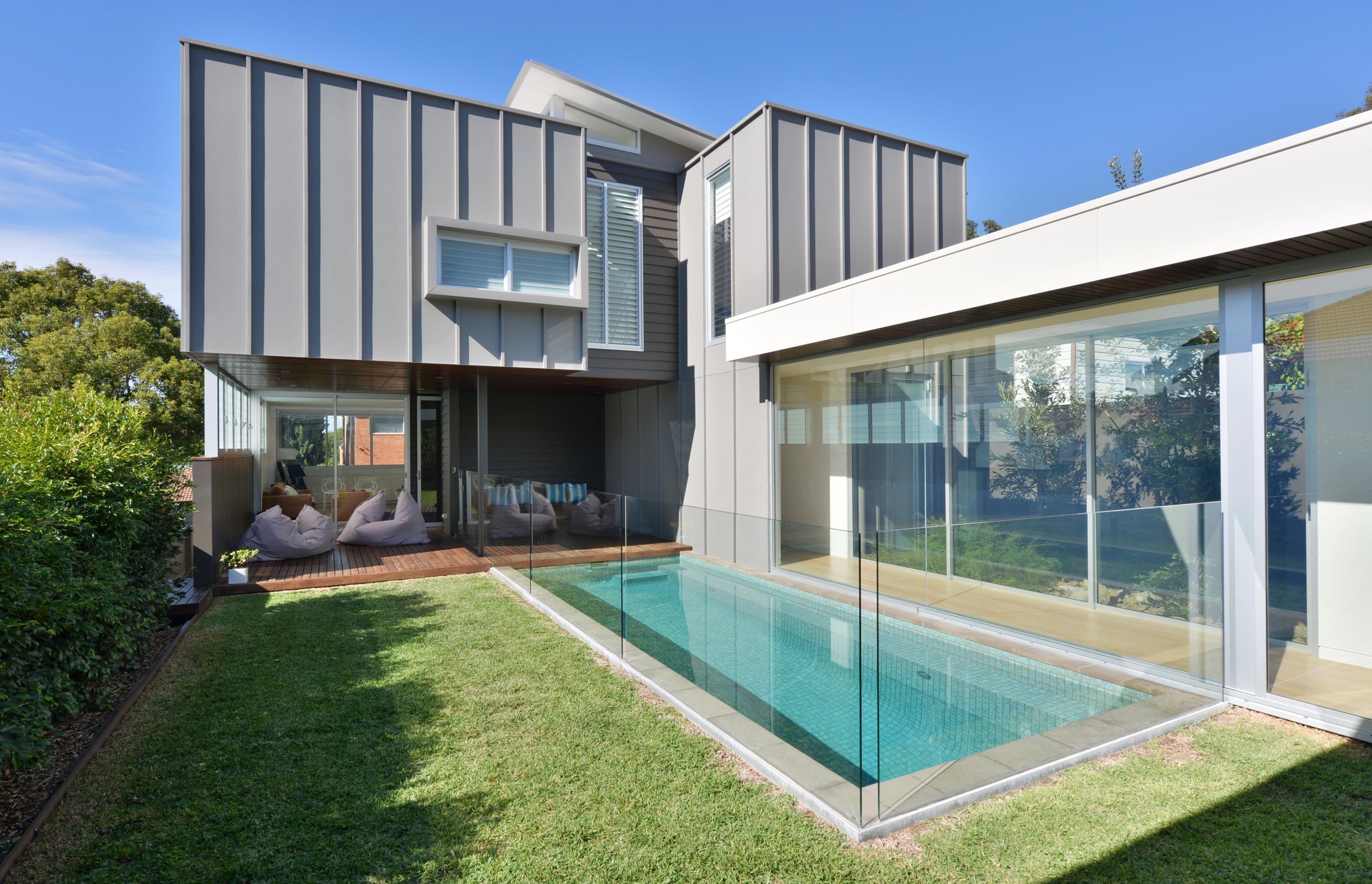 Carter St Bronte