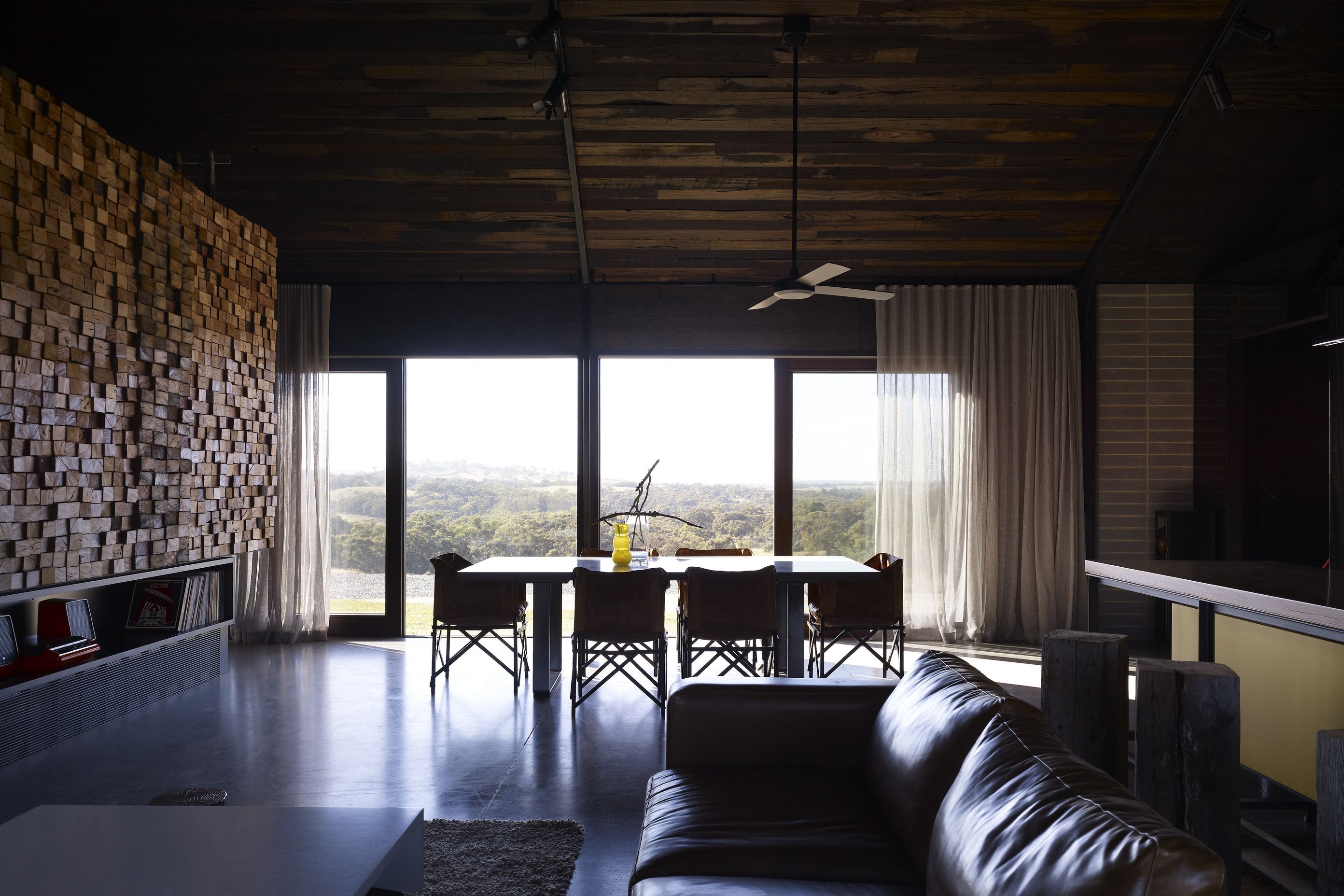 Hill Plains House