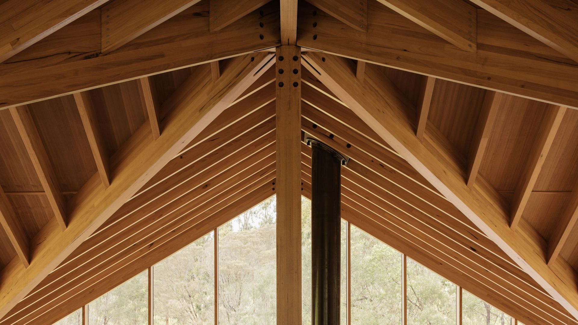 Off Grid House banner