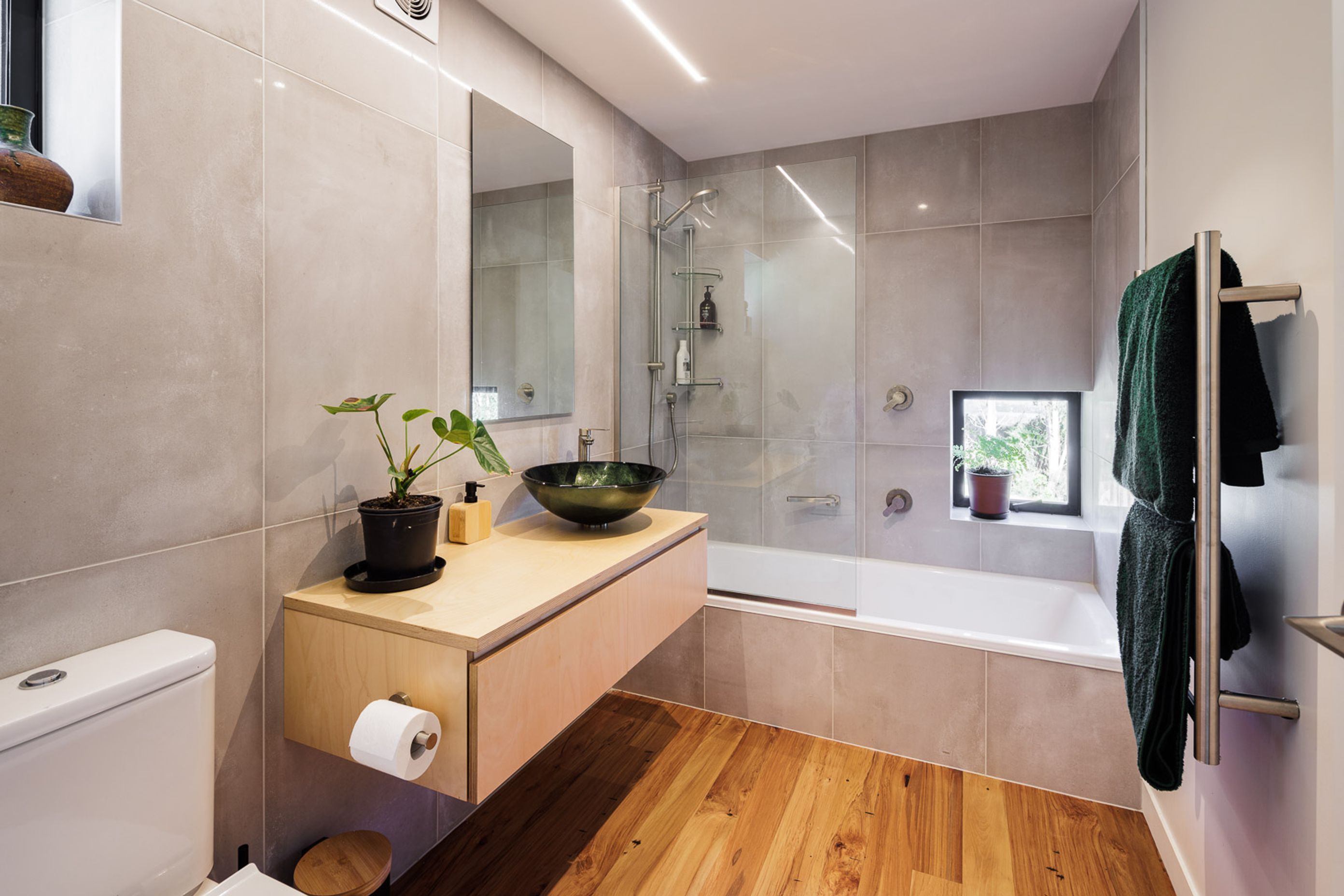 Bathroom - run off a hot water cylinder powered by the stove wetback system