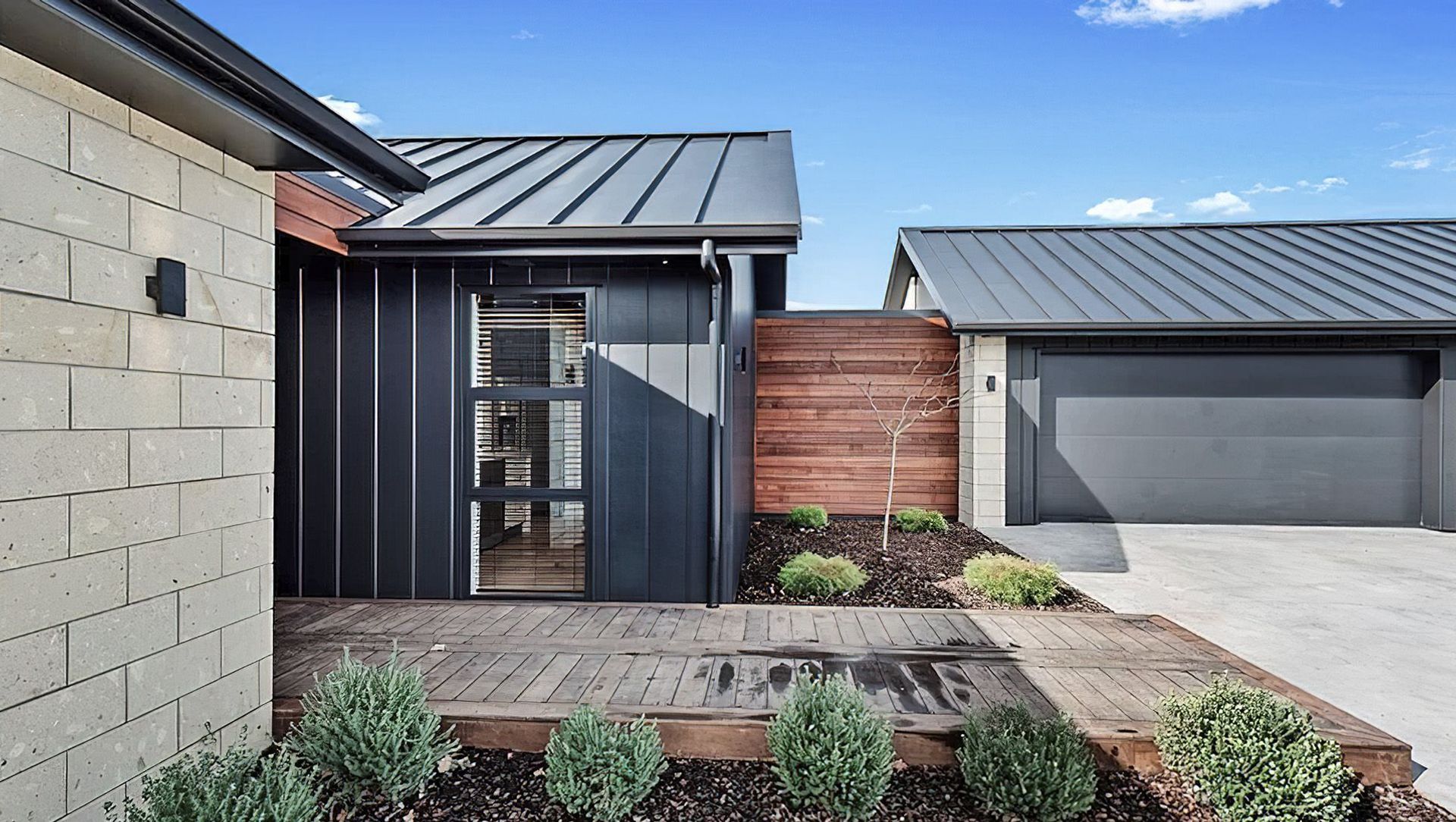 Pavillion Style Home banner