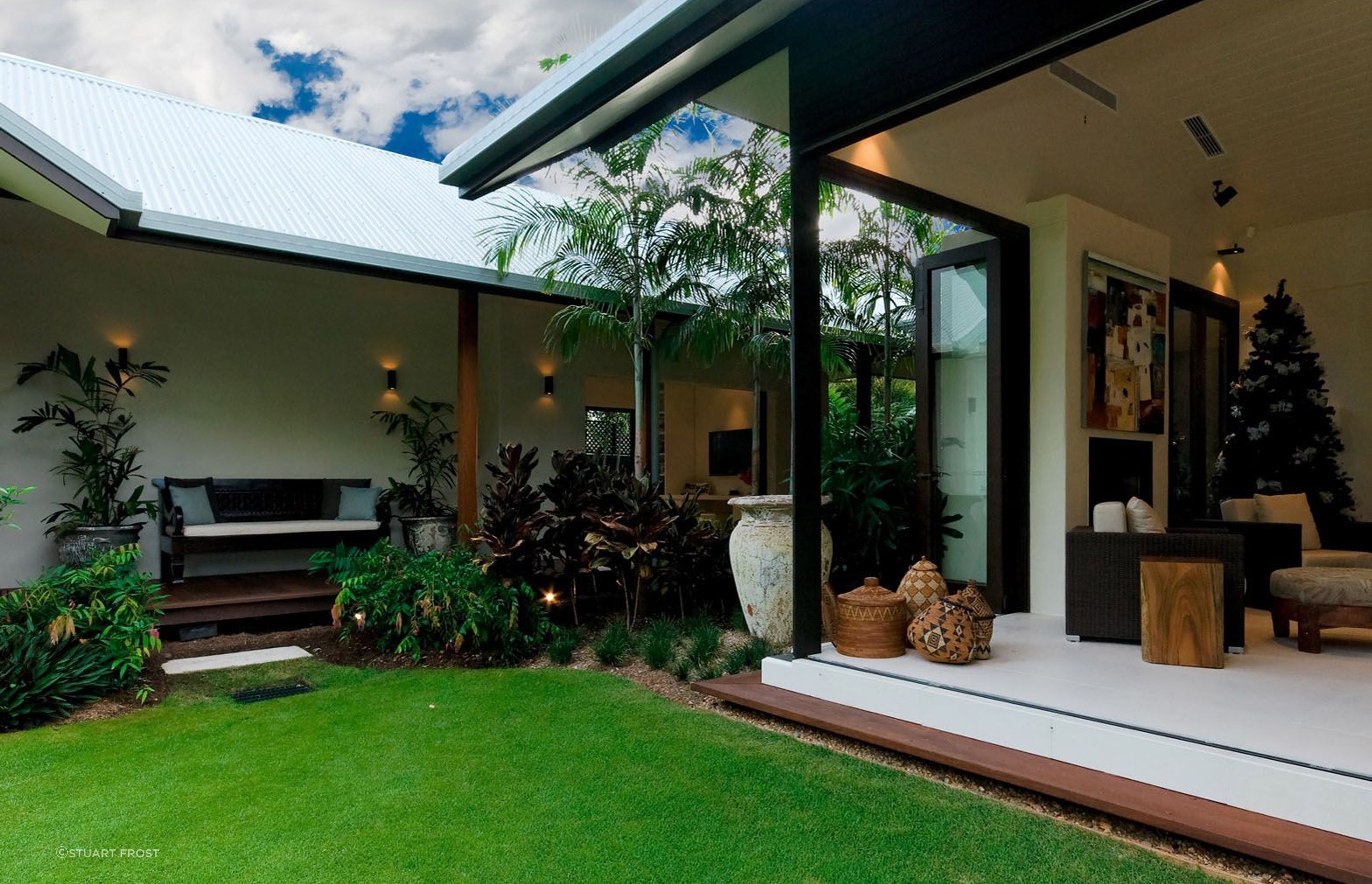 Alalia Port Douglas