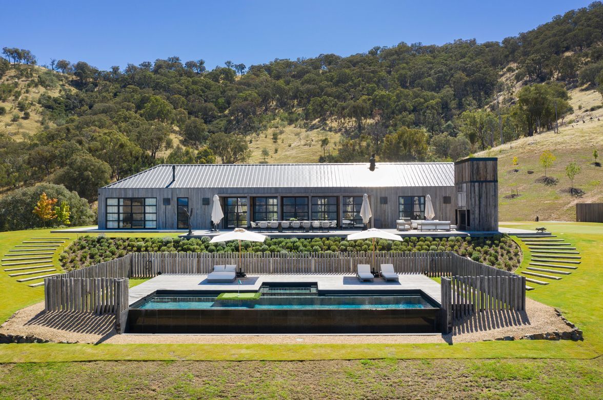 Cathedral Nest - Zoned Custom Home
