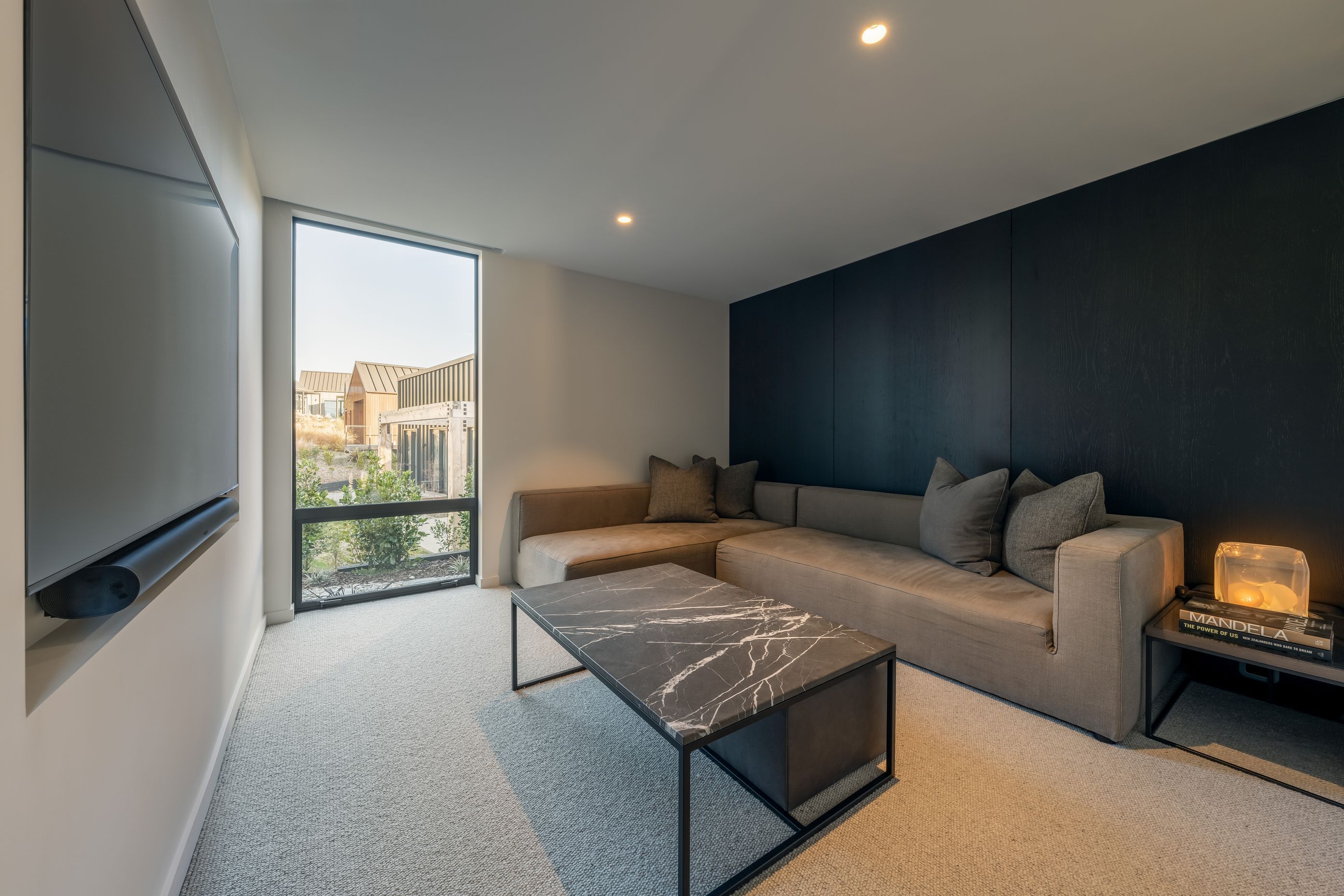 SL409346-HDR-Edit.jpg