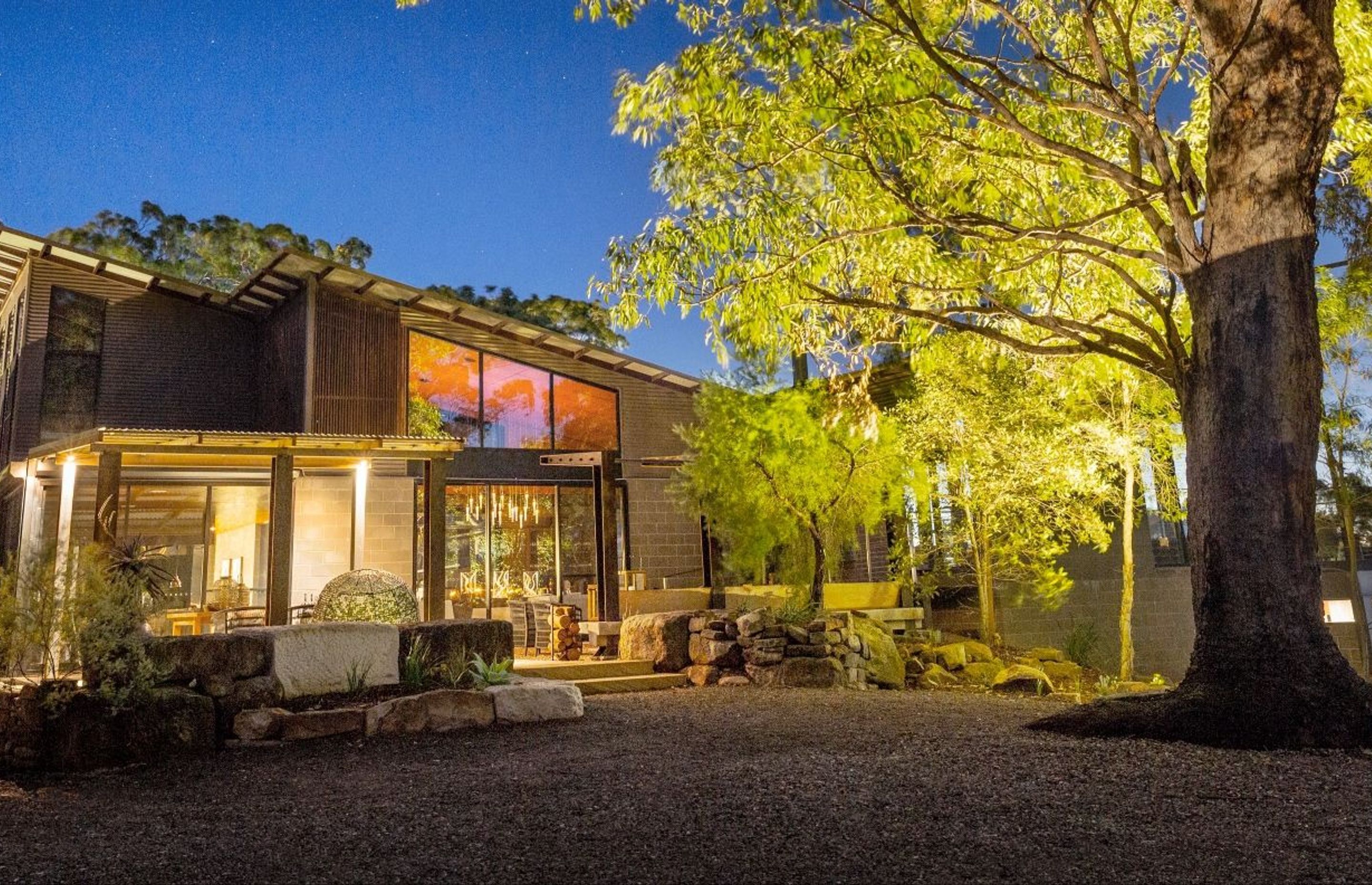 Porphyry Two Colour Mix Cobblestones | Barbara Tarnawski Architects | Urban and Rural Designs
