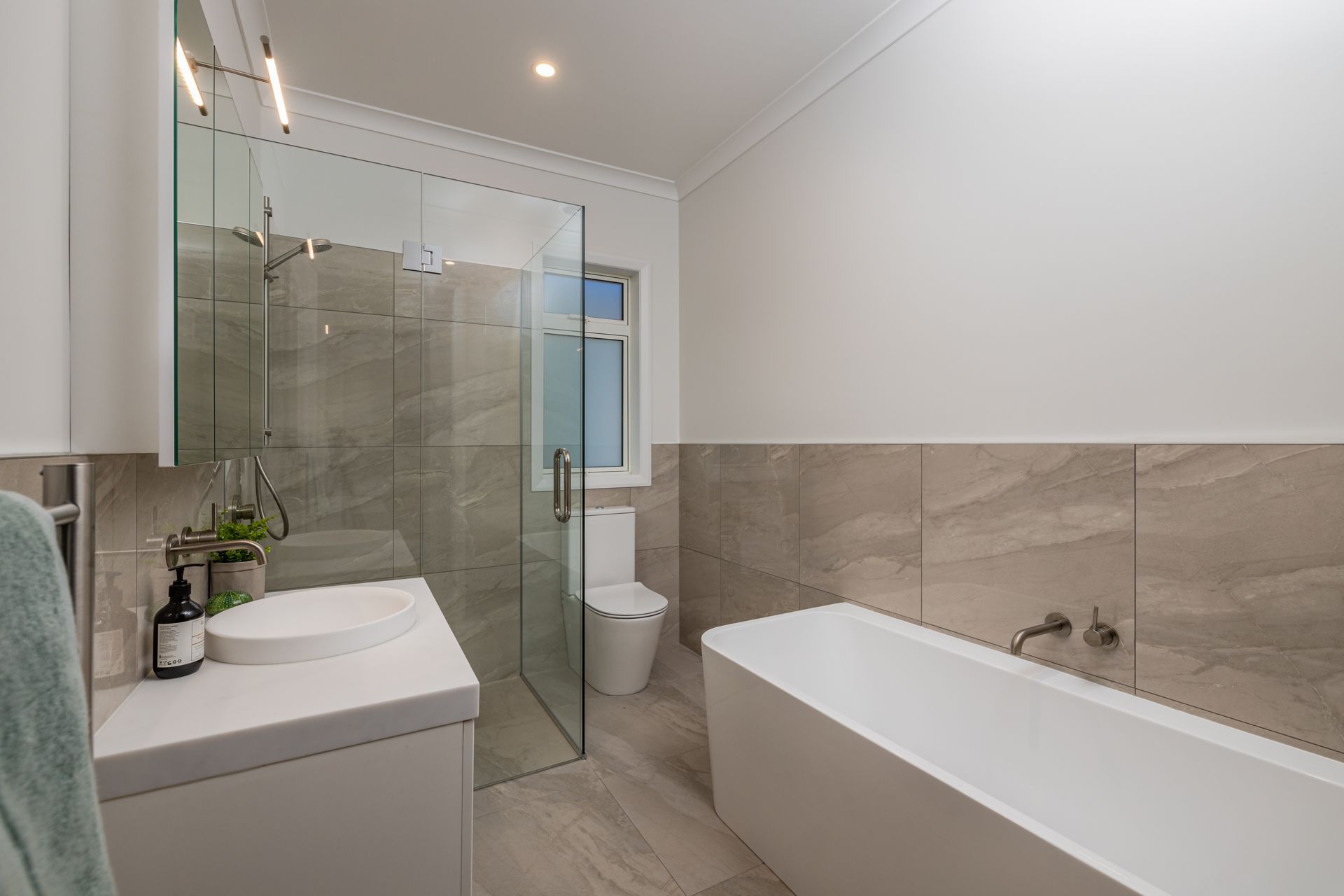 Pasadena Design - Far North