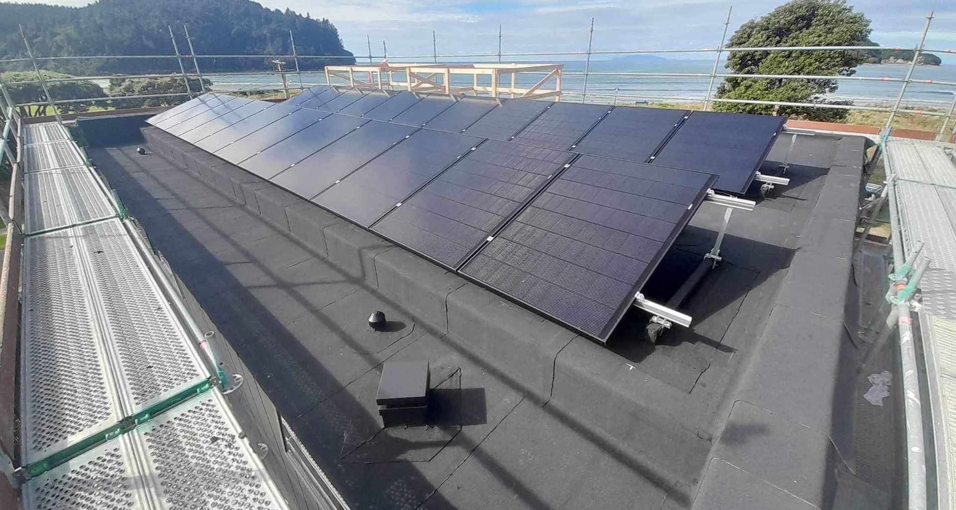 Membrane Roof - Solar Panel Plinth banner