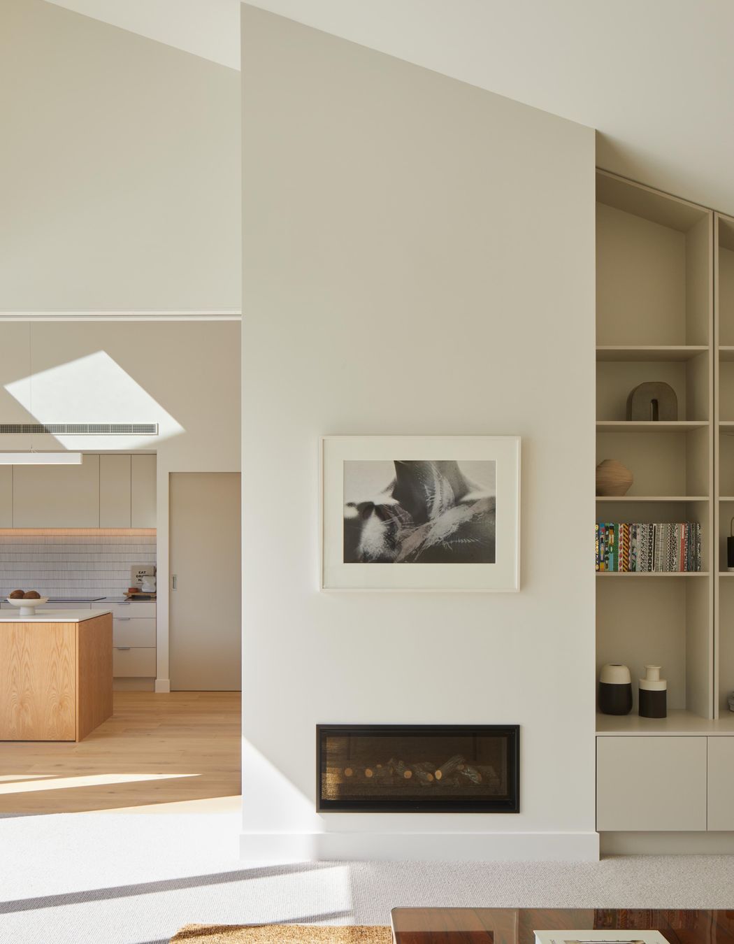Split-HipView-from-lounge-to-kitchenSarah-Rowlands-Photographer7.jpg