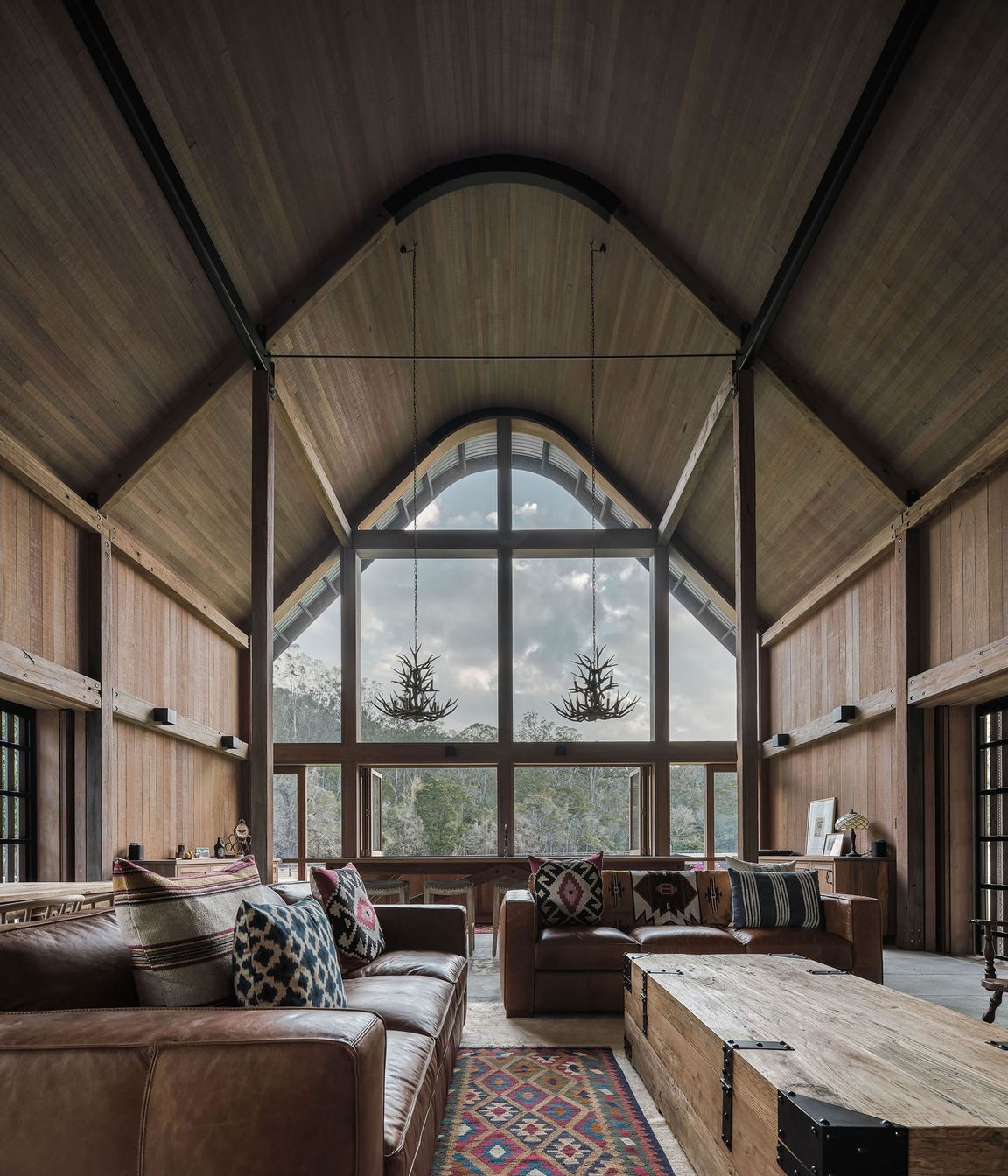 THEBARN-1.jpg