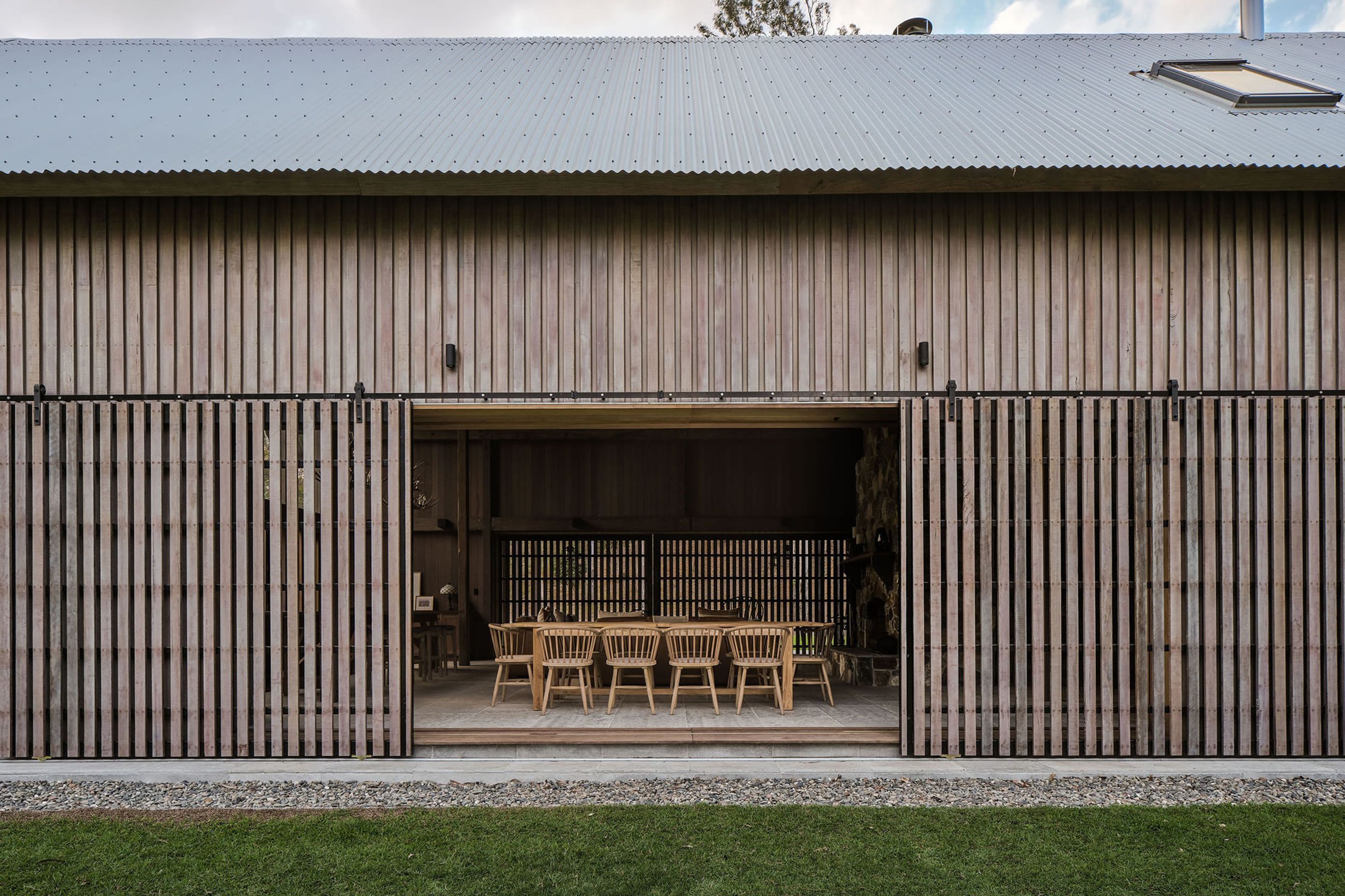 THEBARN-5-v2.jpg
