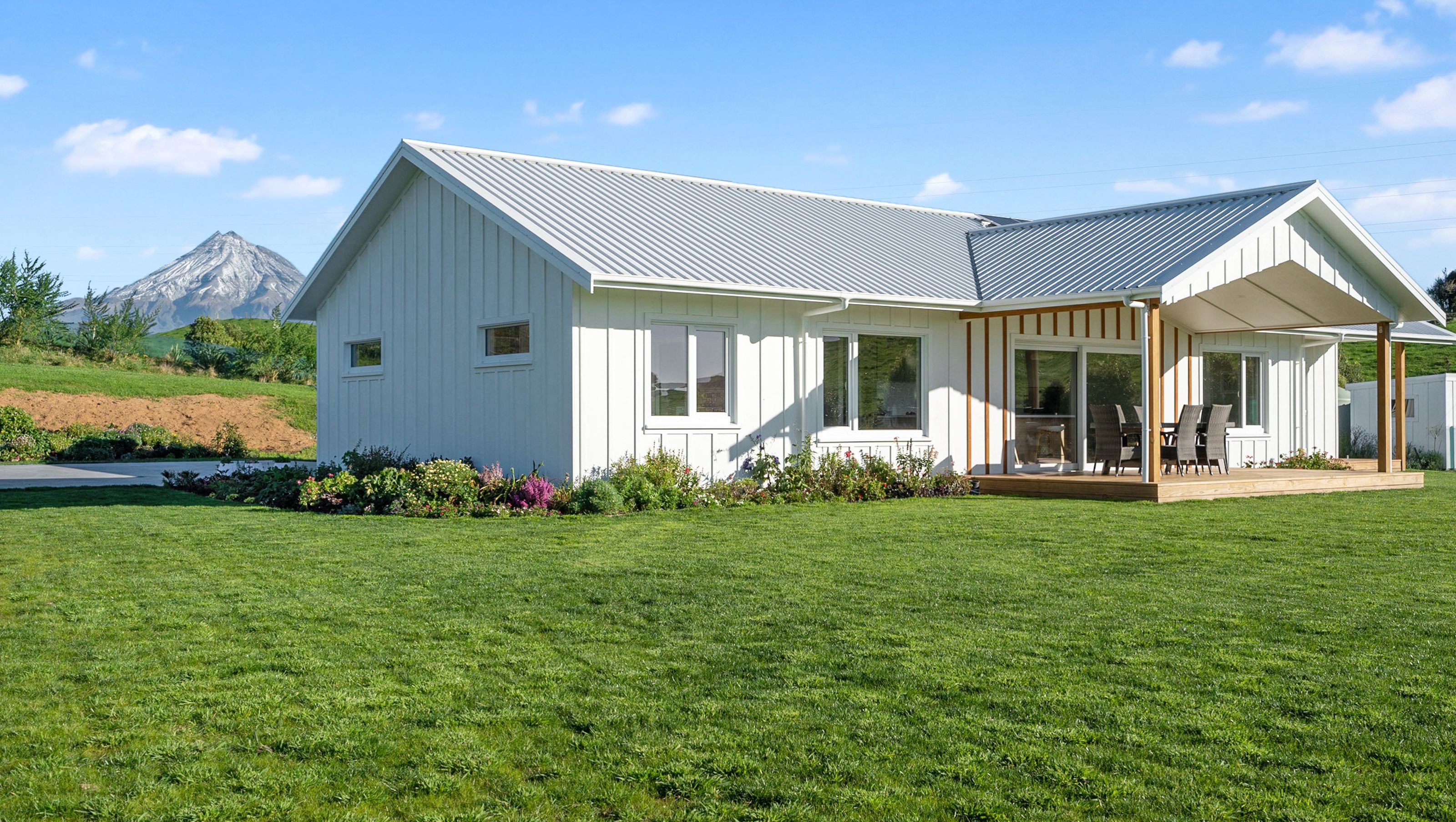Taranaki - Egmont Village