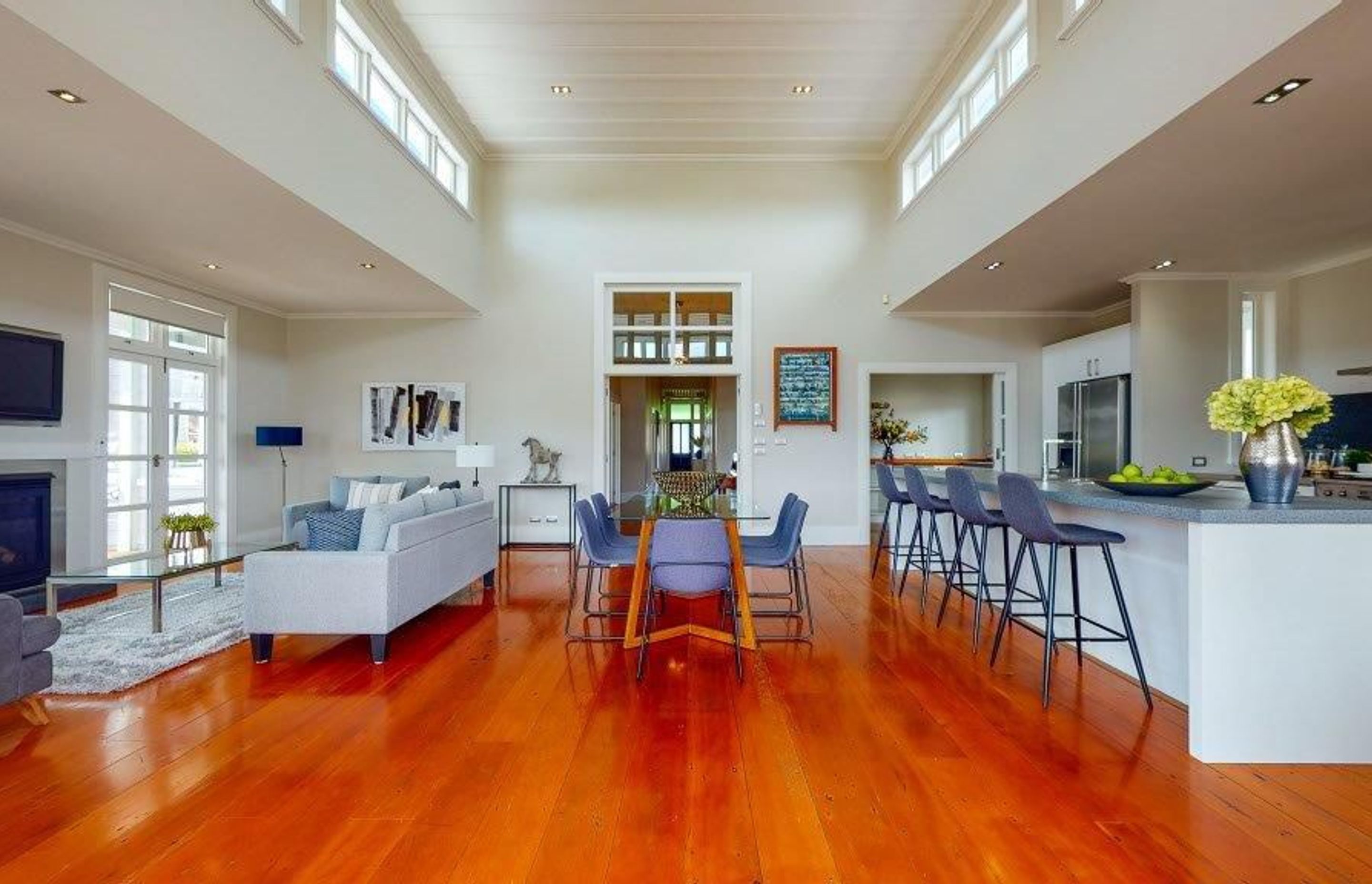 Thames Residence