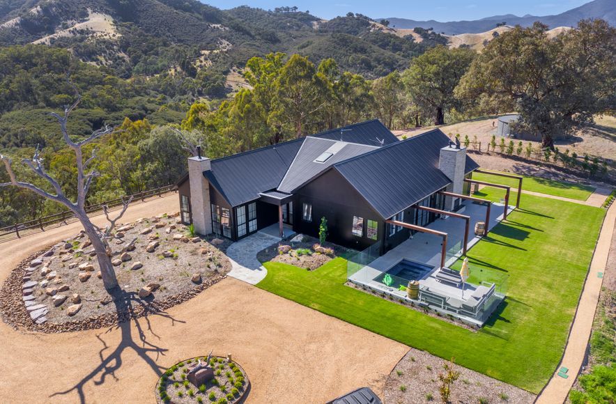 Open Plan Rural Retreat