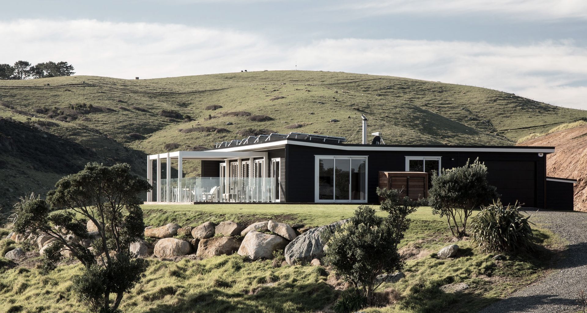 Totally Off-Grid Remote Island Living banner