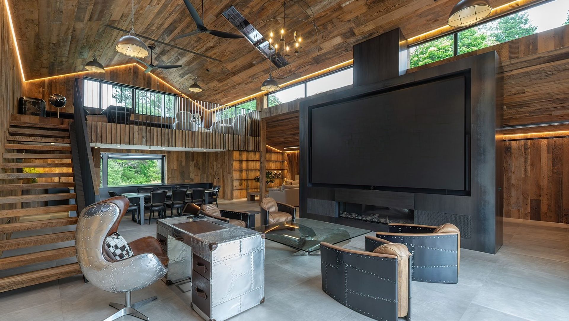 Private Residence banner