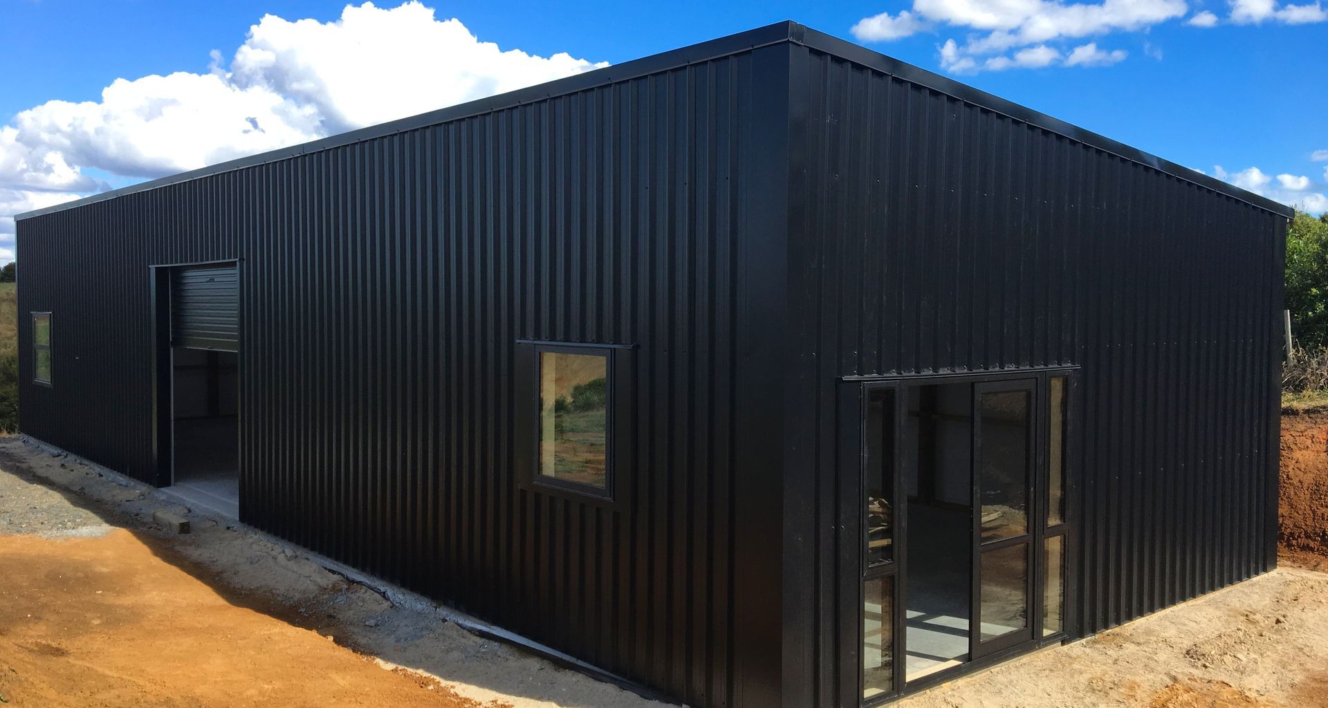 Raglan Lifestyle Pole Shed banner
