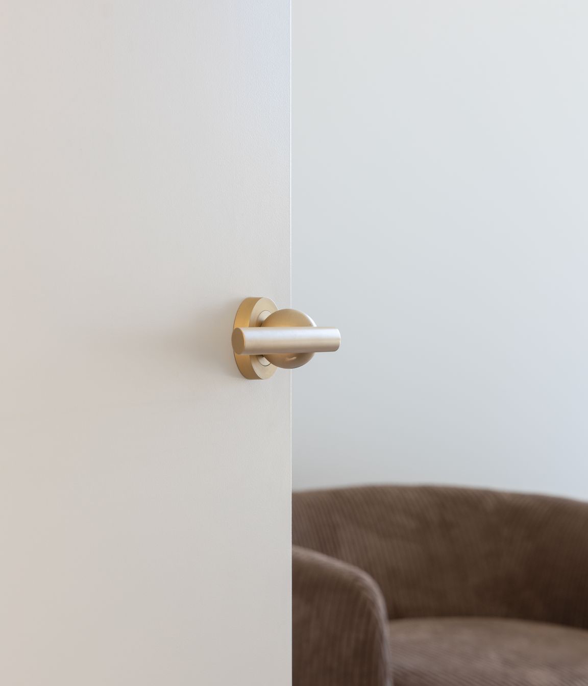 We-Ponder-BANKSTON-HANDLE3.jpg