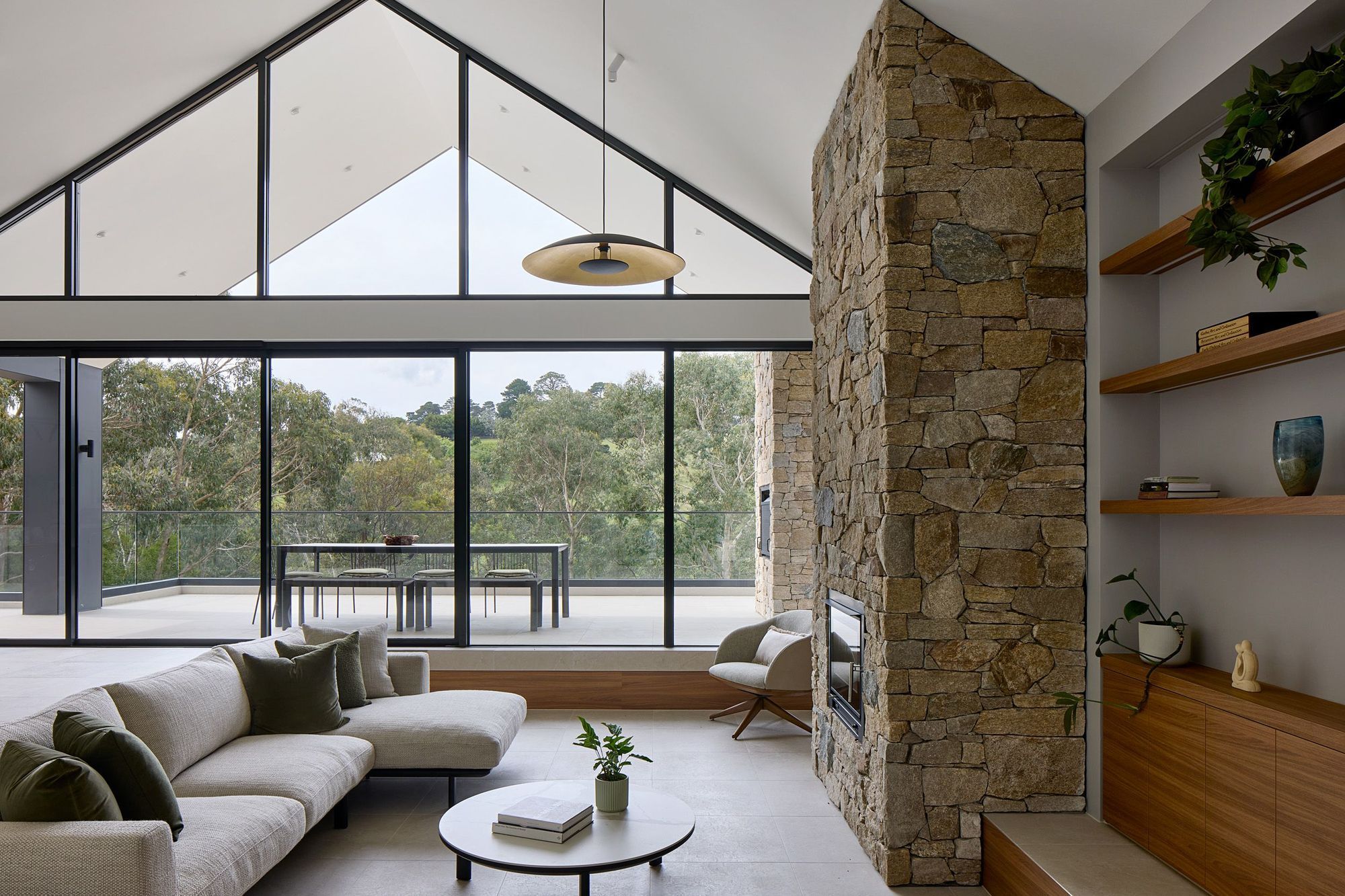 Whisker-ArchitectureHillside-HomeTatjana-Plitt557.jpg