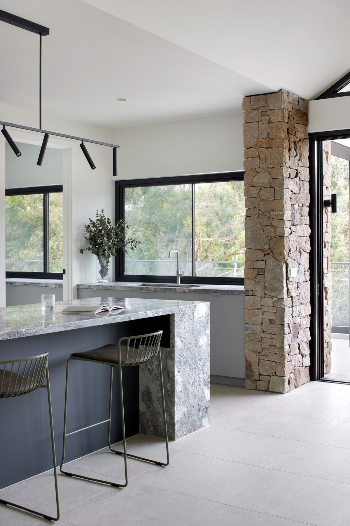 Whisker-ArchitectureHillside-HomeTatjana-Plitt839.jpg