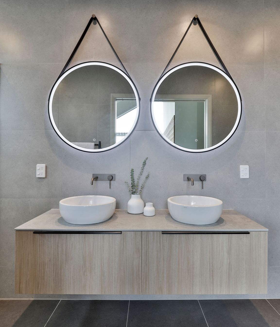 Design by Cube Dentro. Tiles: Cordoba Black floor, Cordoba Pearl wall.
