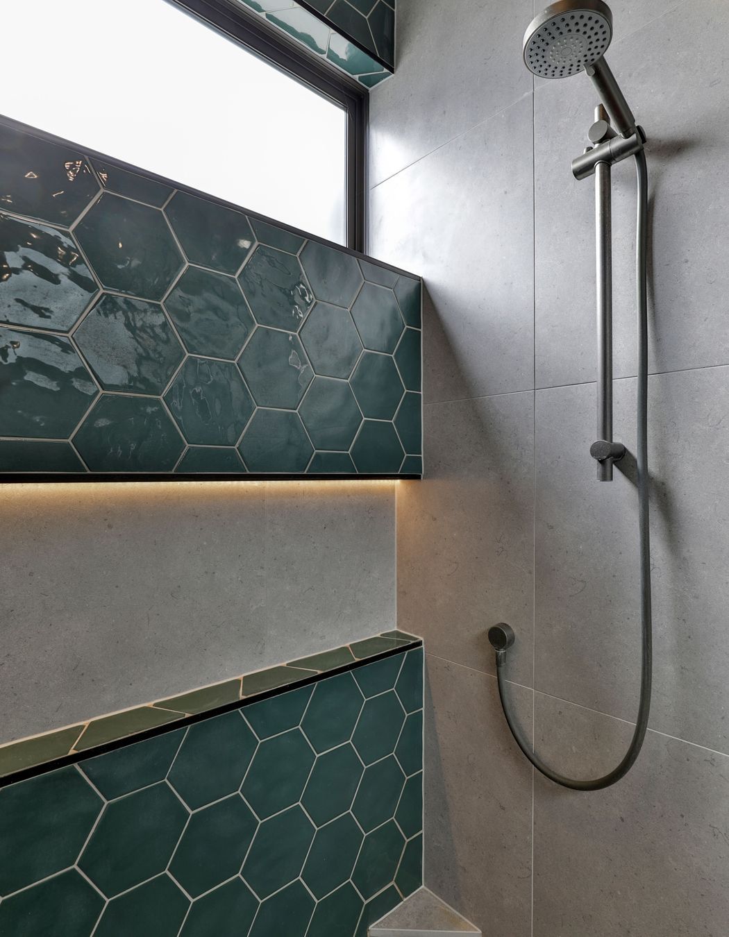  Cube Dentro.  Tiles: Hexa Green Echo Gloss with Cordoba Pearl.