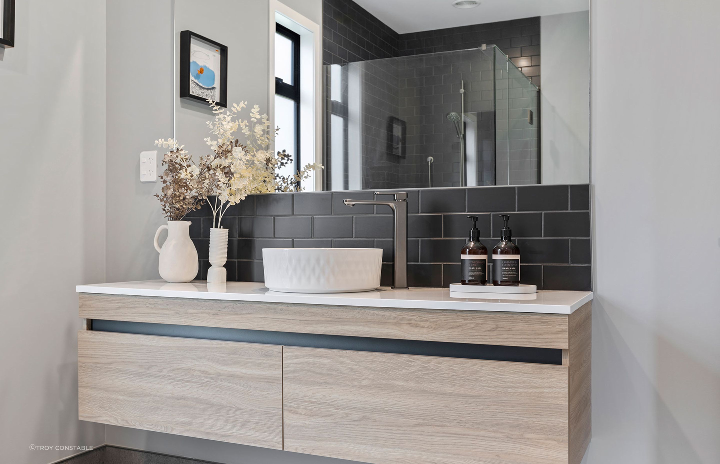 appeal-aplenty-bathroom-vanity.jpeg