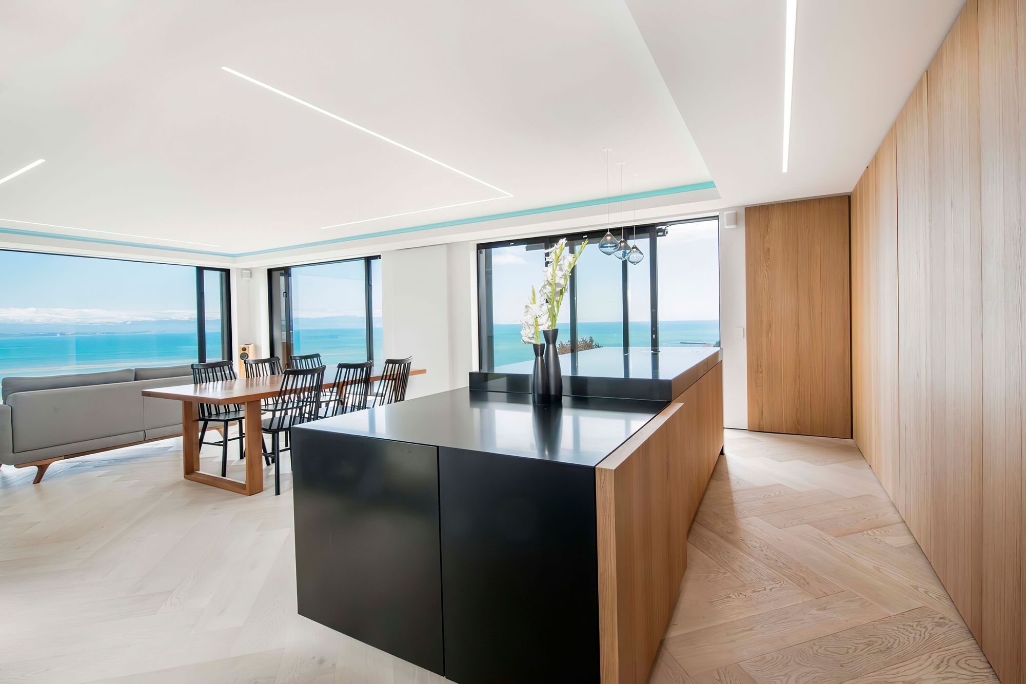 buildmeBellevue-House2-gigapixel-standard-scale-370x.jpg