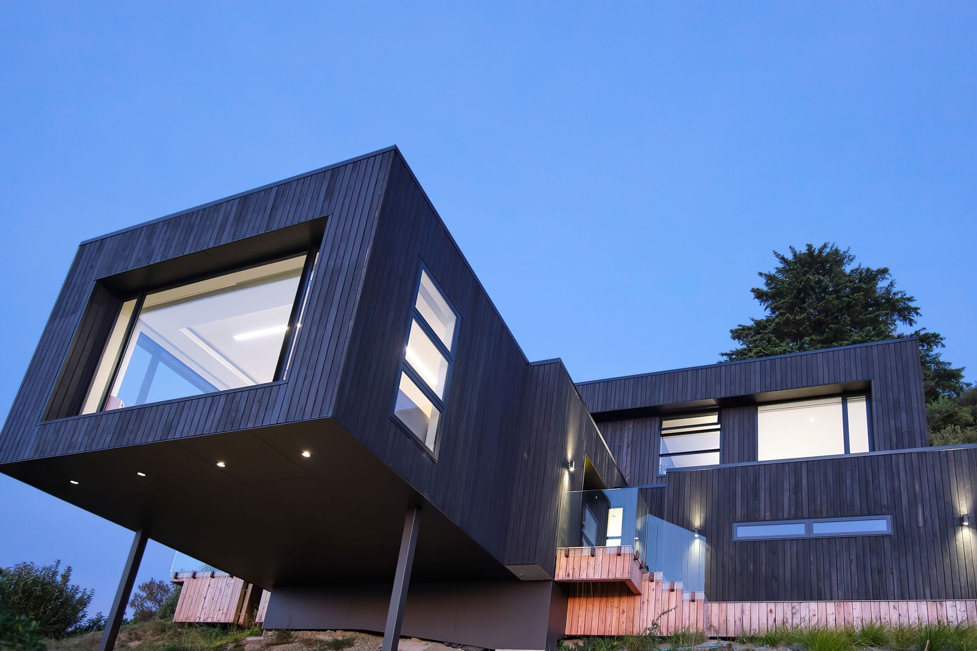 buildmeBellevue-House6-gigapixel-standard-scale-370x.jpg