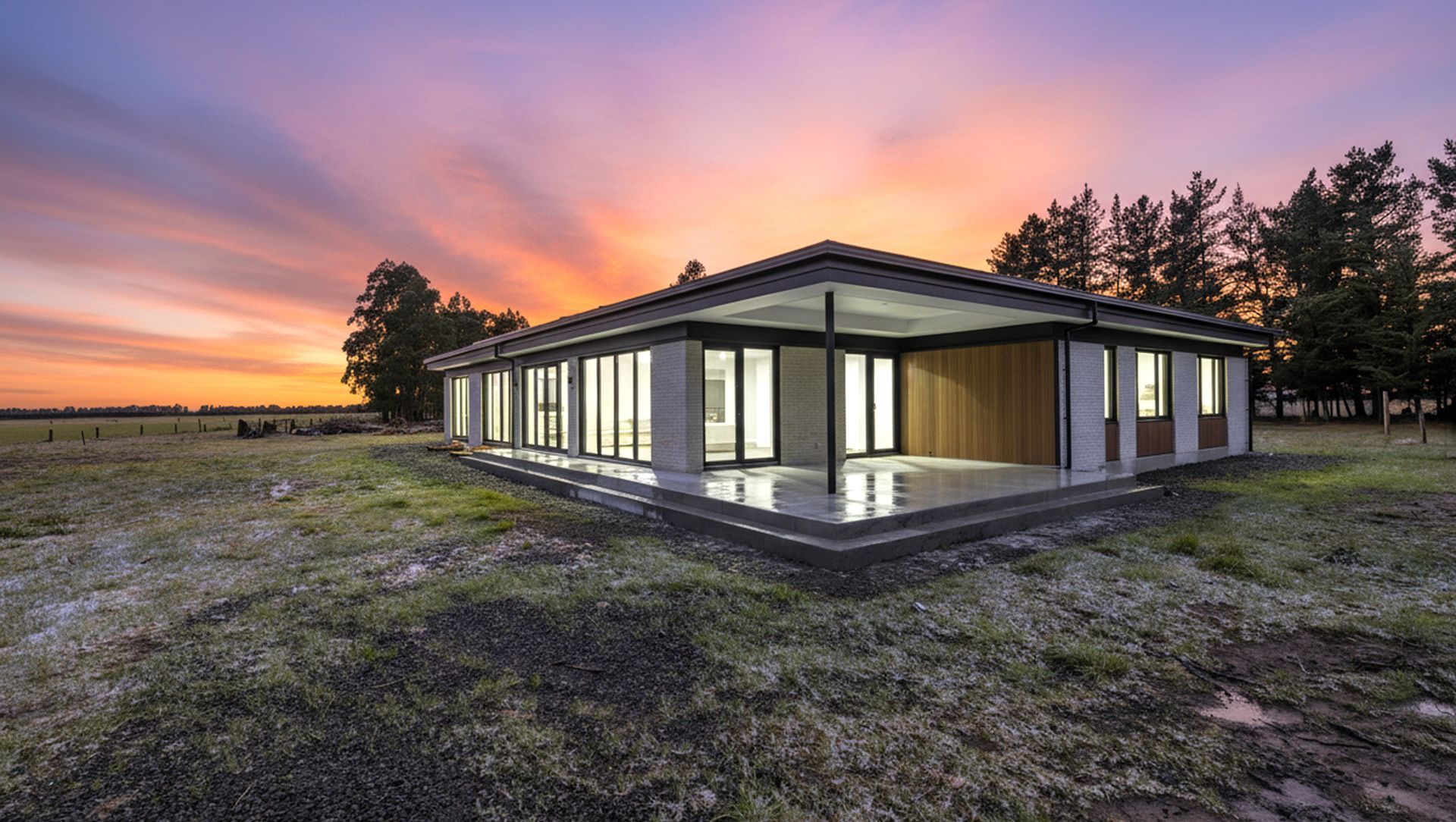 Oxford Off Grid Energy Efficient Home banner