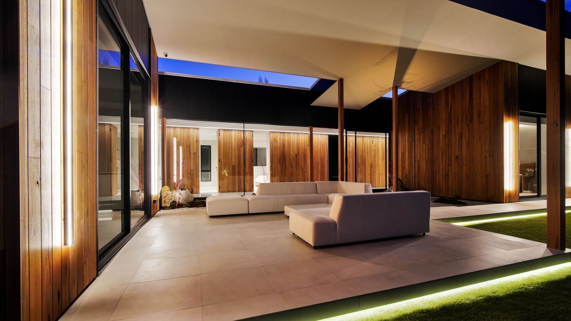 Asgard | Zanetto Builders video