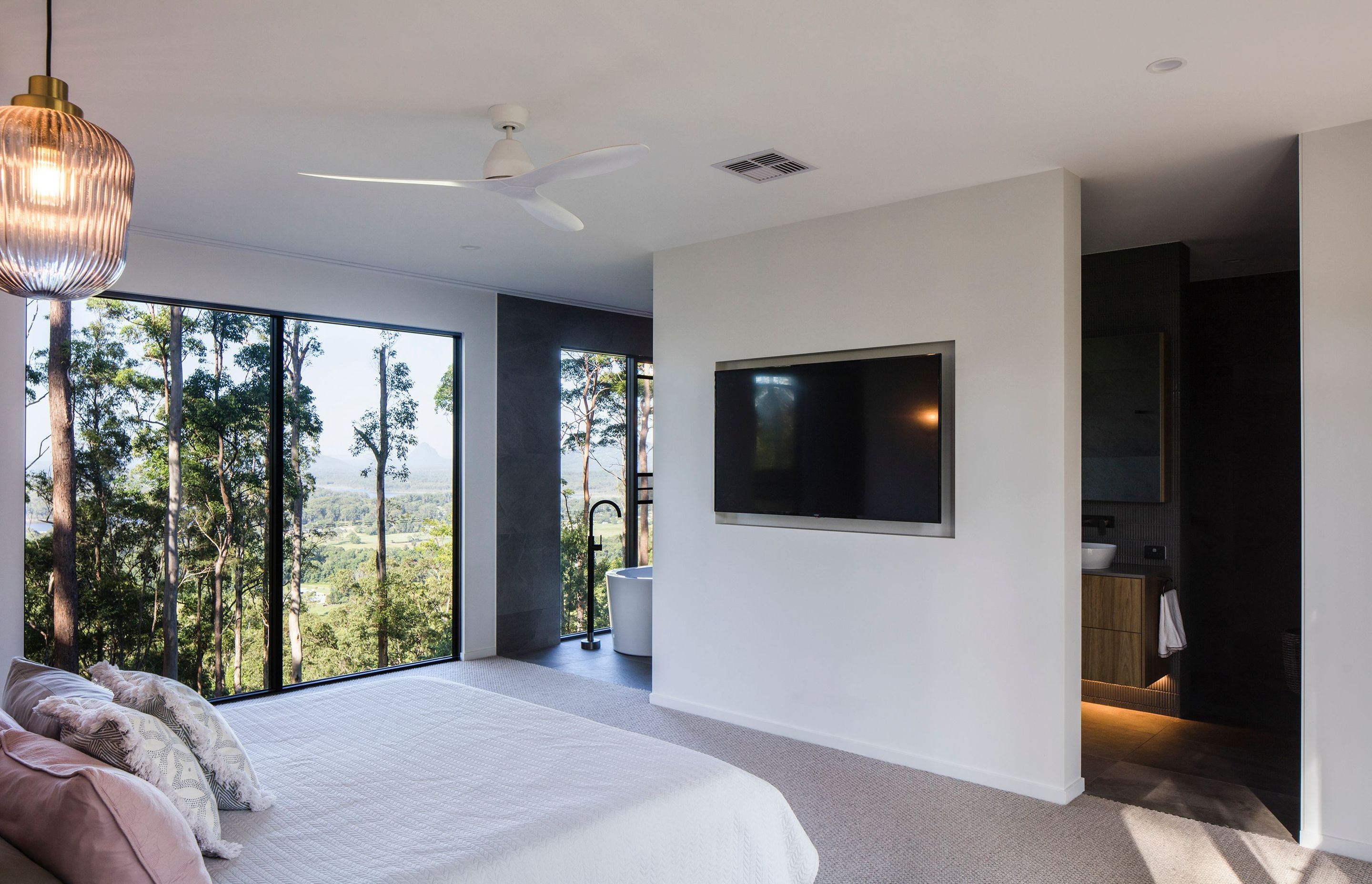 LEEDING RESIDENCE