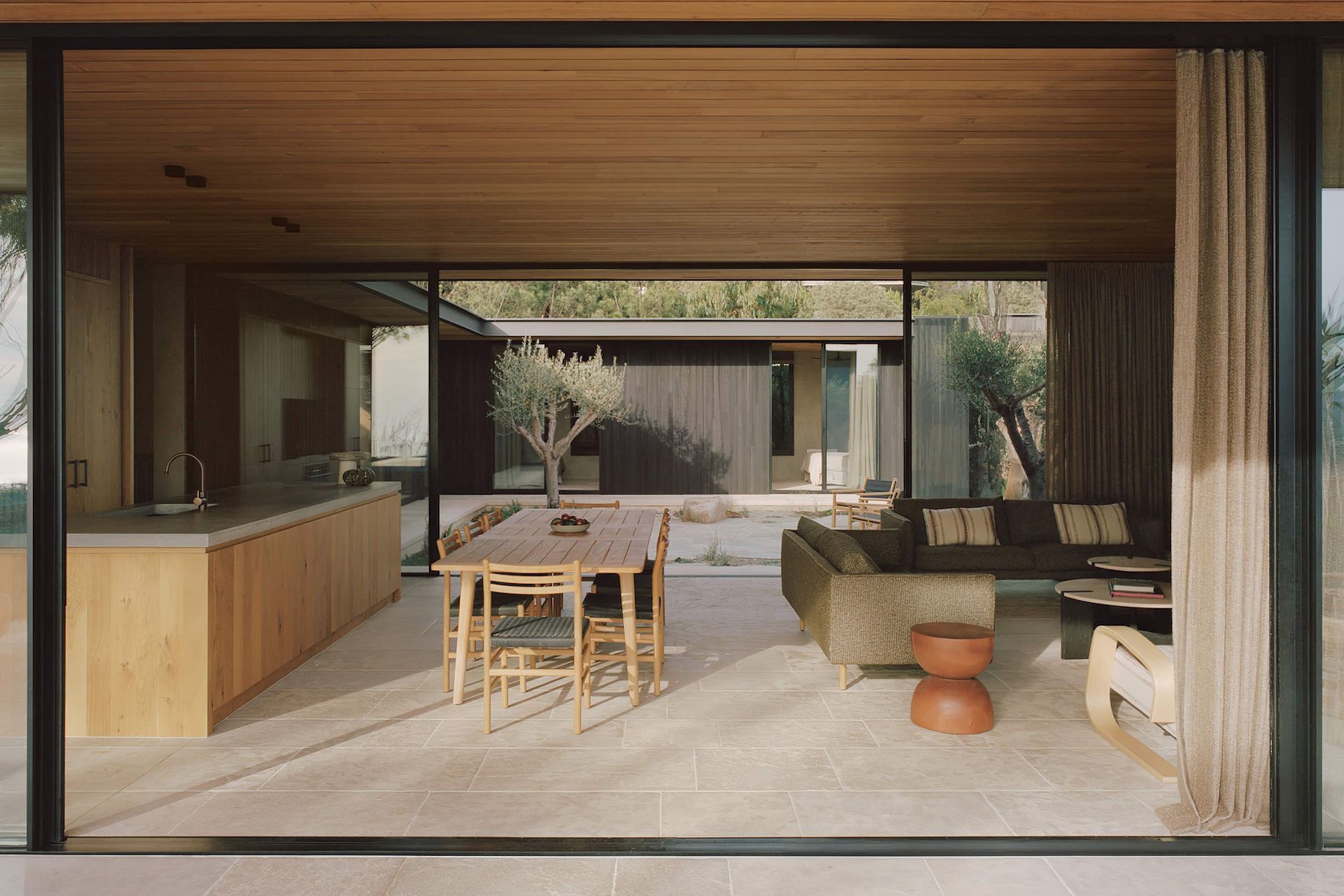 est-living-anglesea-house-eckersley-architects-015.jpeg